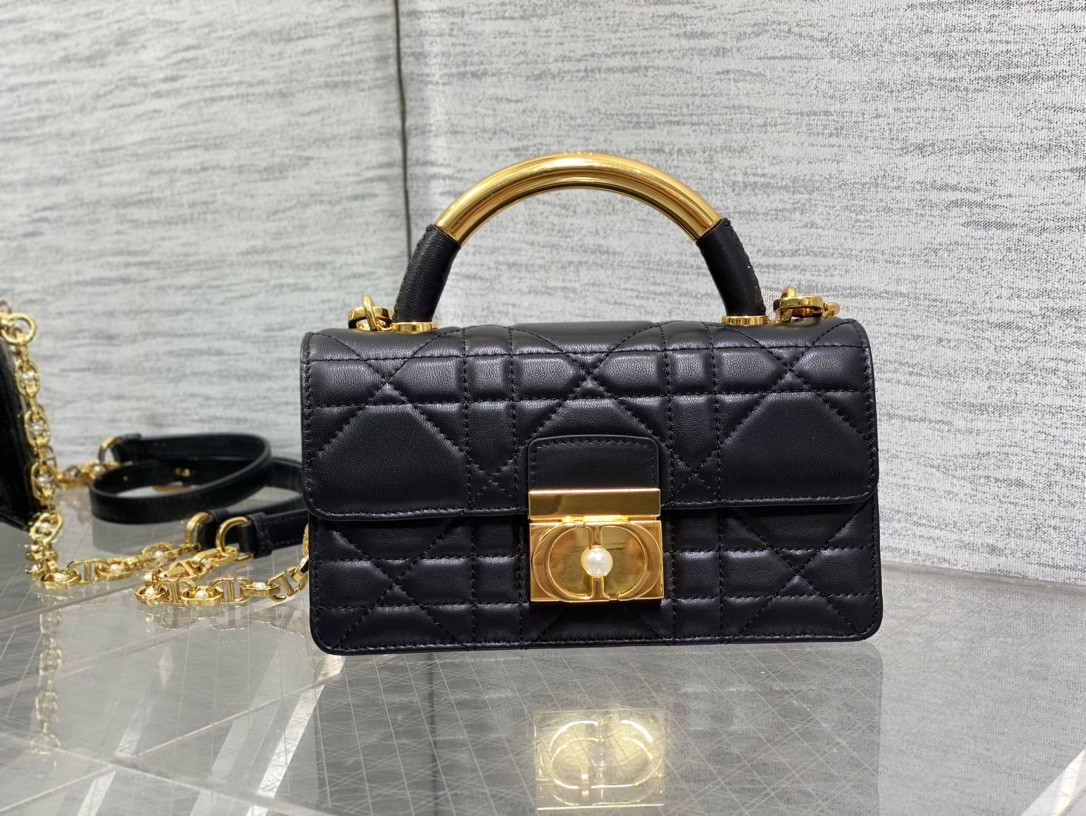 D10r Small D10r Ange Bag Black Macrocannage Calfskin 20 x 12 x 5 cm