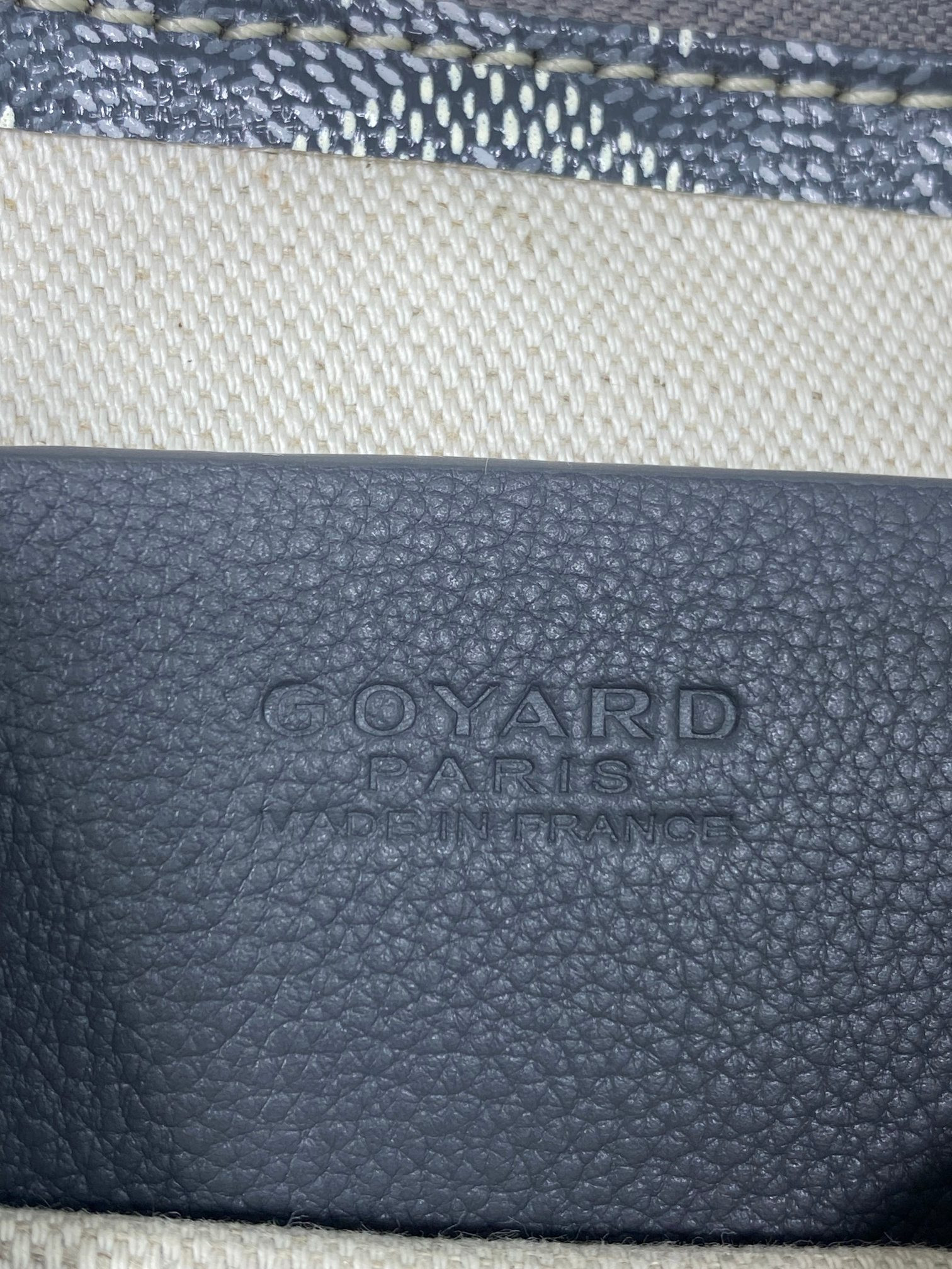 G09ard Plumet Pocket Wallet 21x14x2.5cm