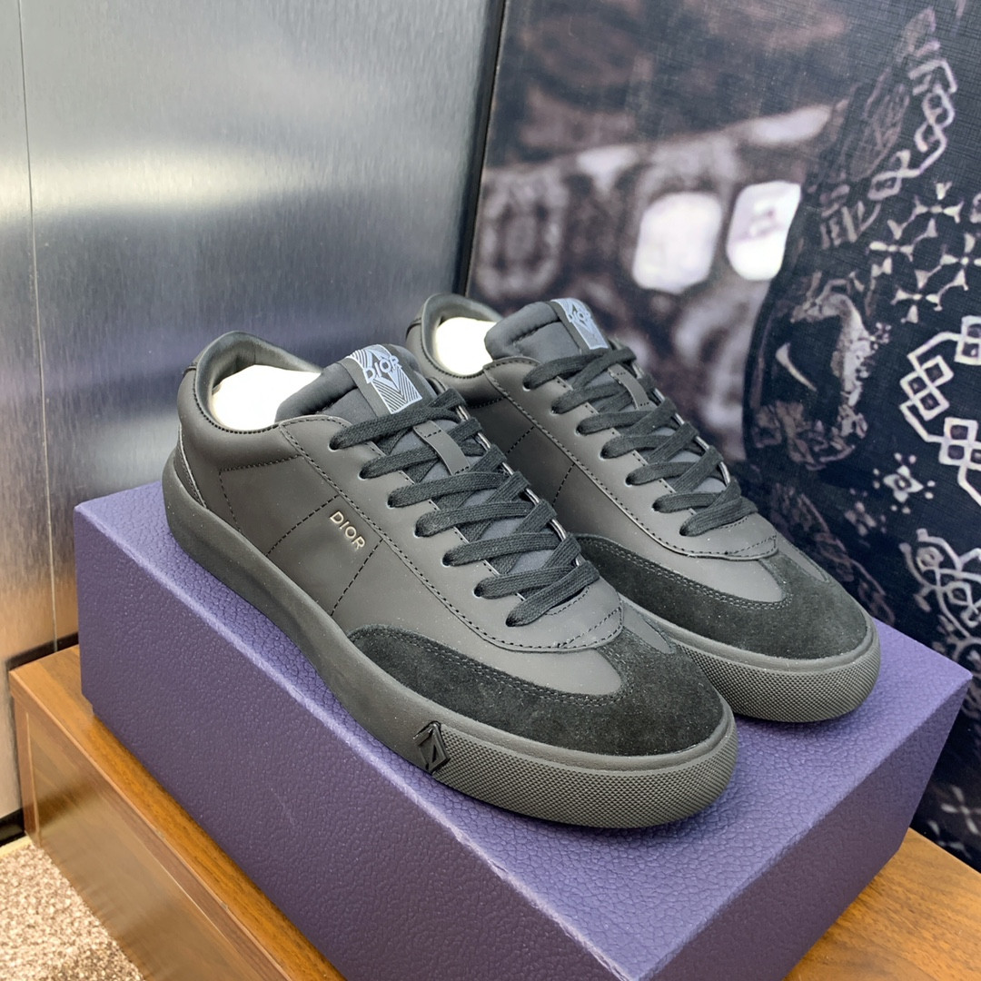 UA D10r B101 Sneaker
