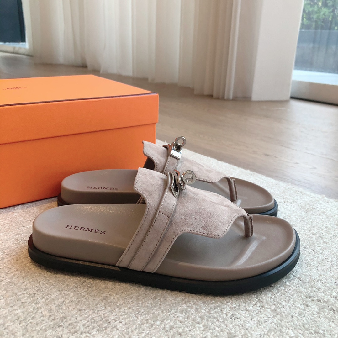 UA H**me5 Empire Sandal