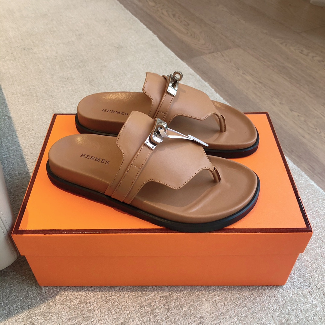 UA H**me5 Empire Sandal