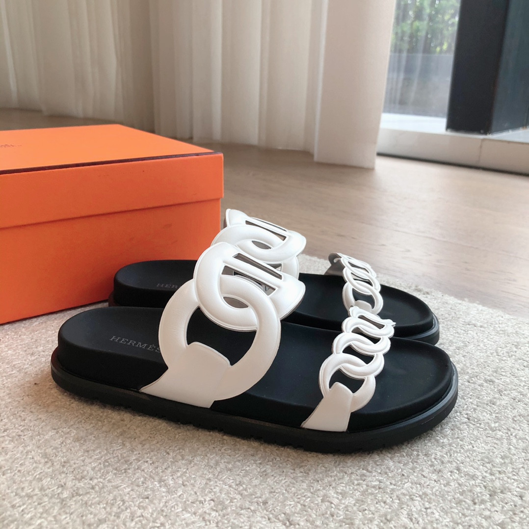 UA H**me5 Extra sandal