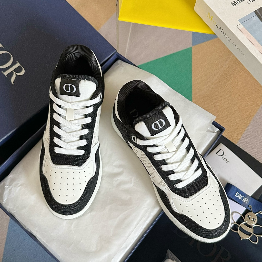 UA D10r B27 Sneaker