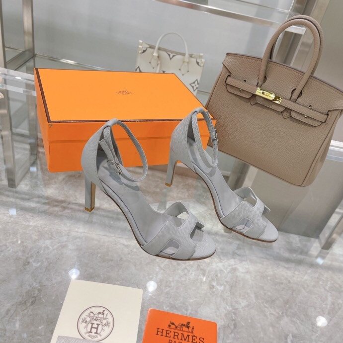 UA H**me5 Heeled Sandal