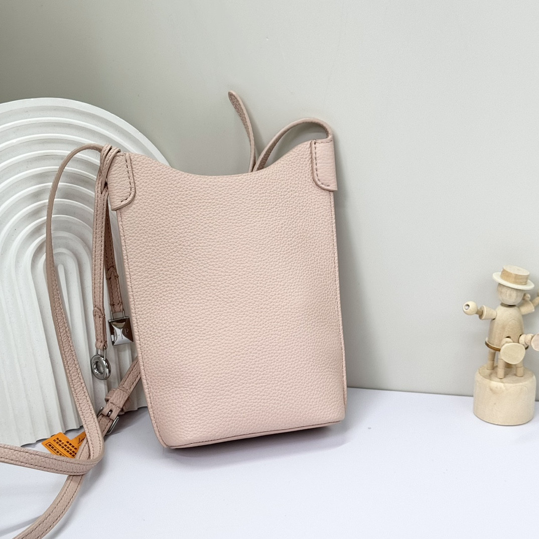 L0r0 P1ana Mini Bale Bag Calfskin 20x15x4cm