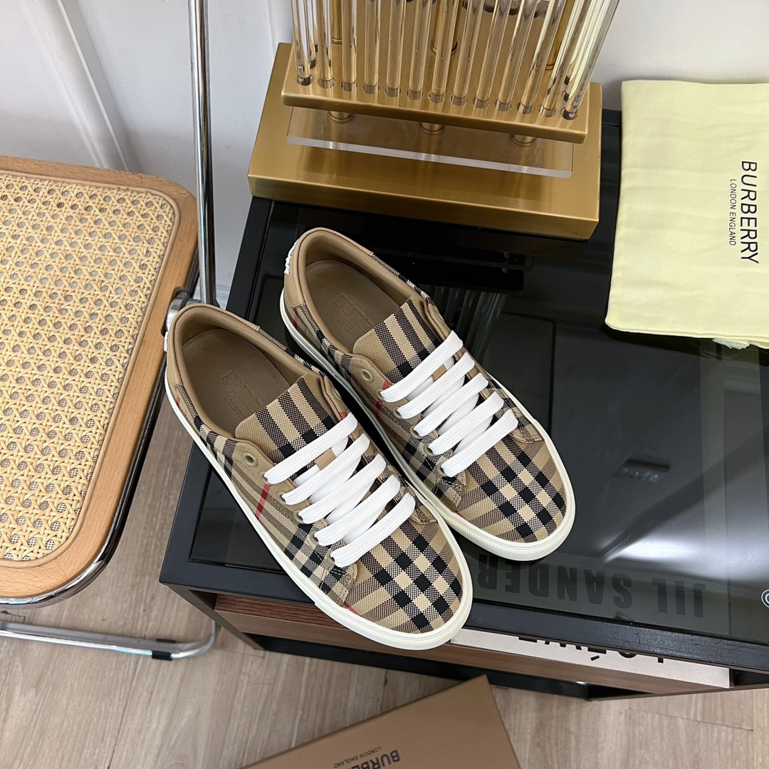 UA Bv*b*rry Check  Sneakers