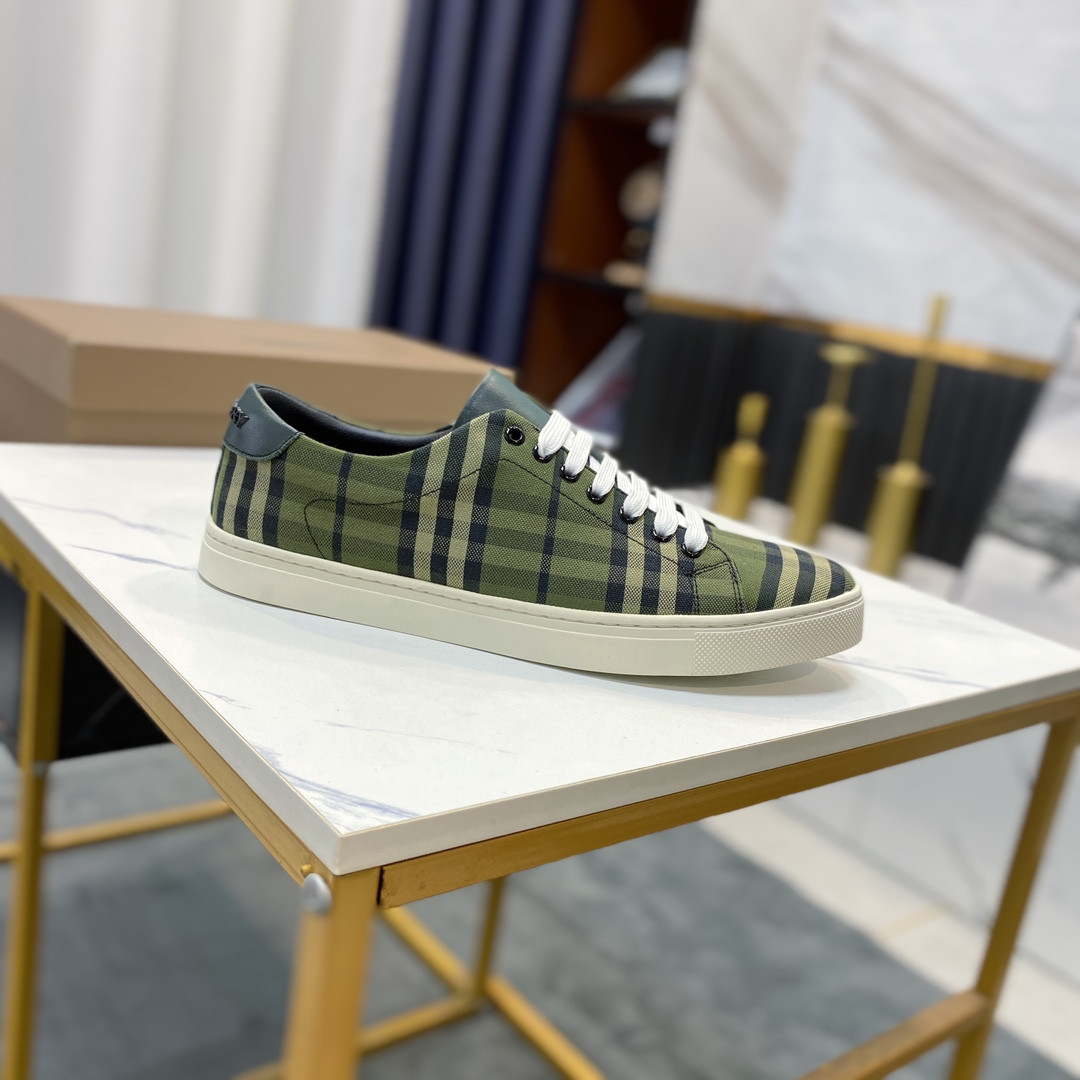 UA Bv*b*rry Check and Leather Sneakers