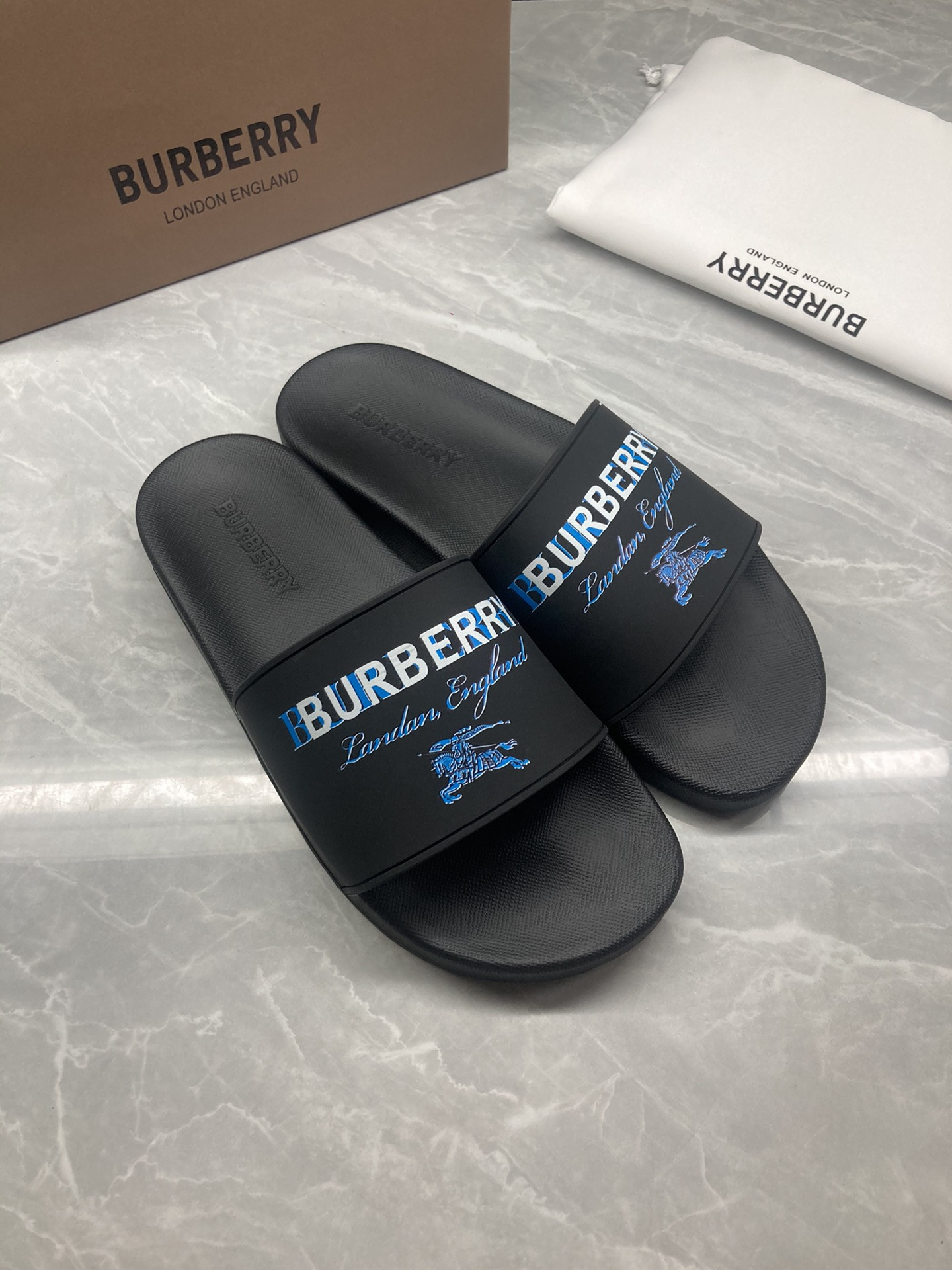 Bv*b*rry Slides