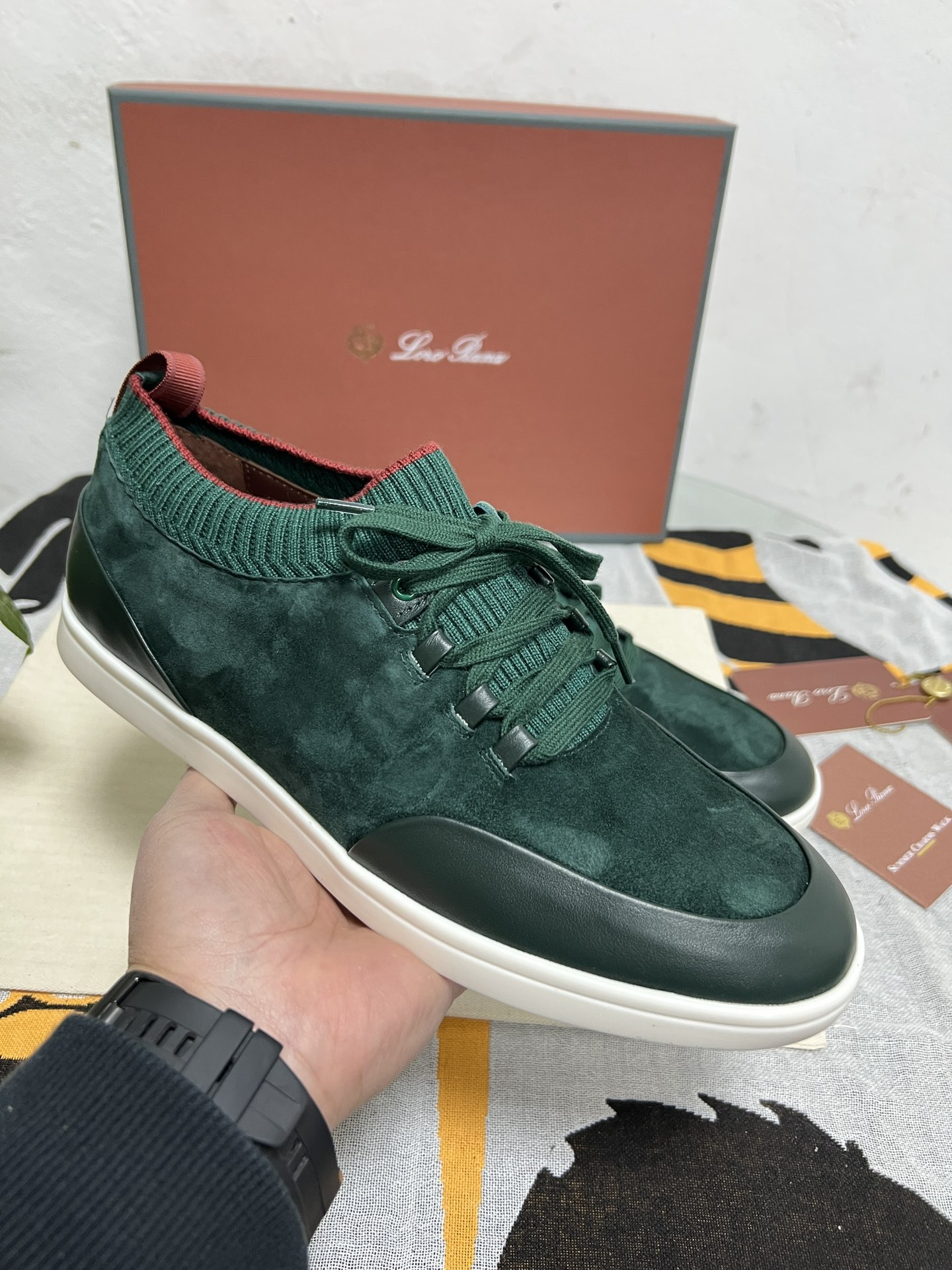 UA L0r0 P1ana Soho Walk Sneaker
