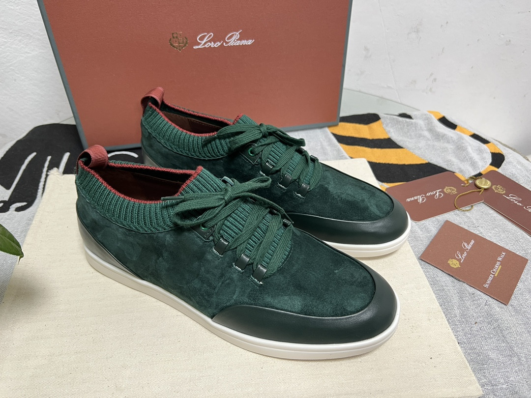 UA L0r0 P1ana Soho Walk Sneaker