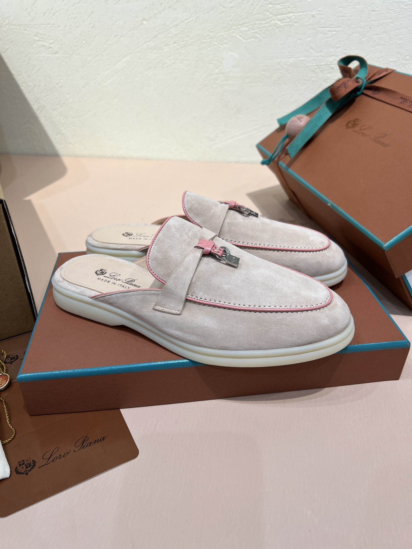 UA L0r0 P1ana Babouche Charms Walk Loafers