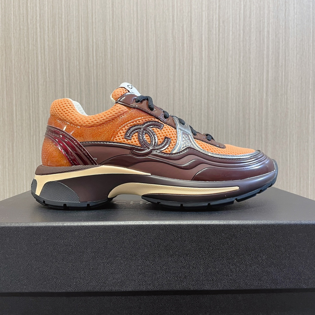 UA Ch**el SNEAKER