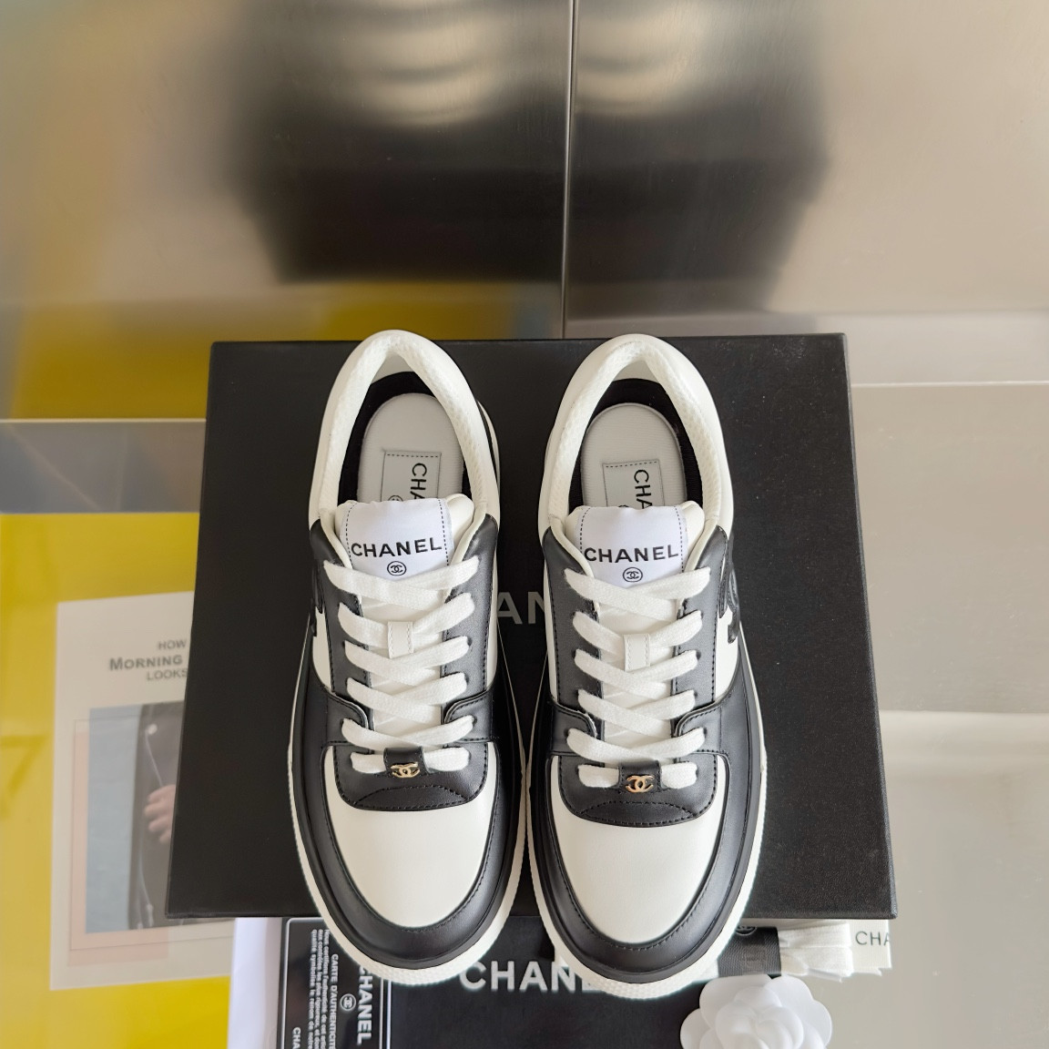 UA Ch**el SNEAKER