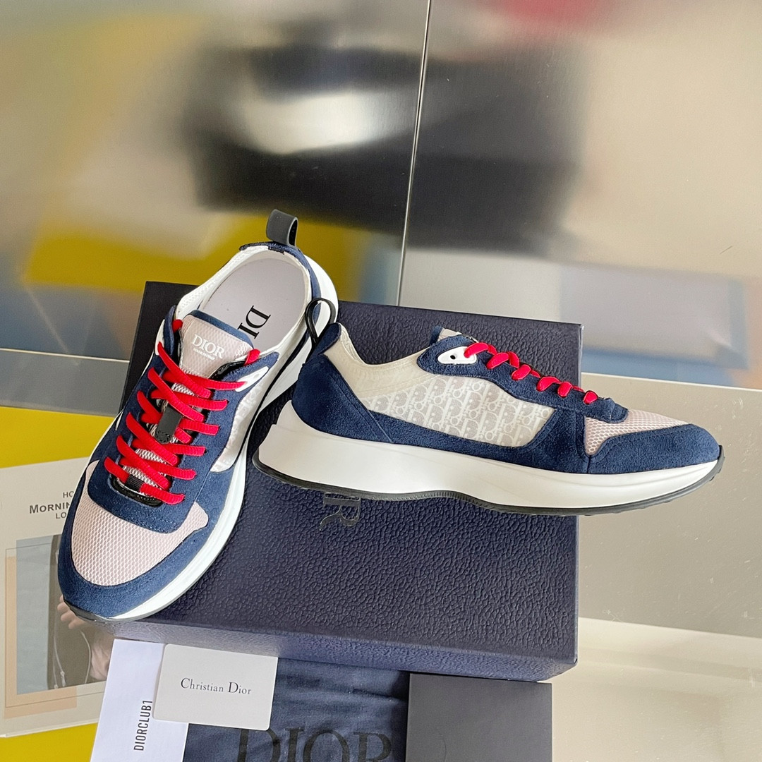 UA D10r B25 Runner Sneaker