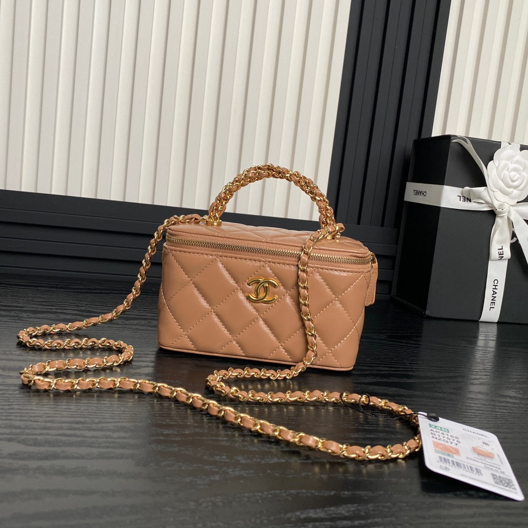 Ch**el Clutch With Chain 9.5x 17x 8CM