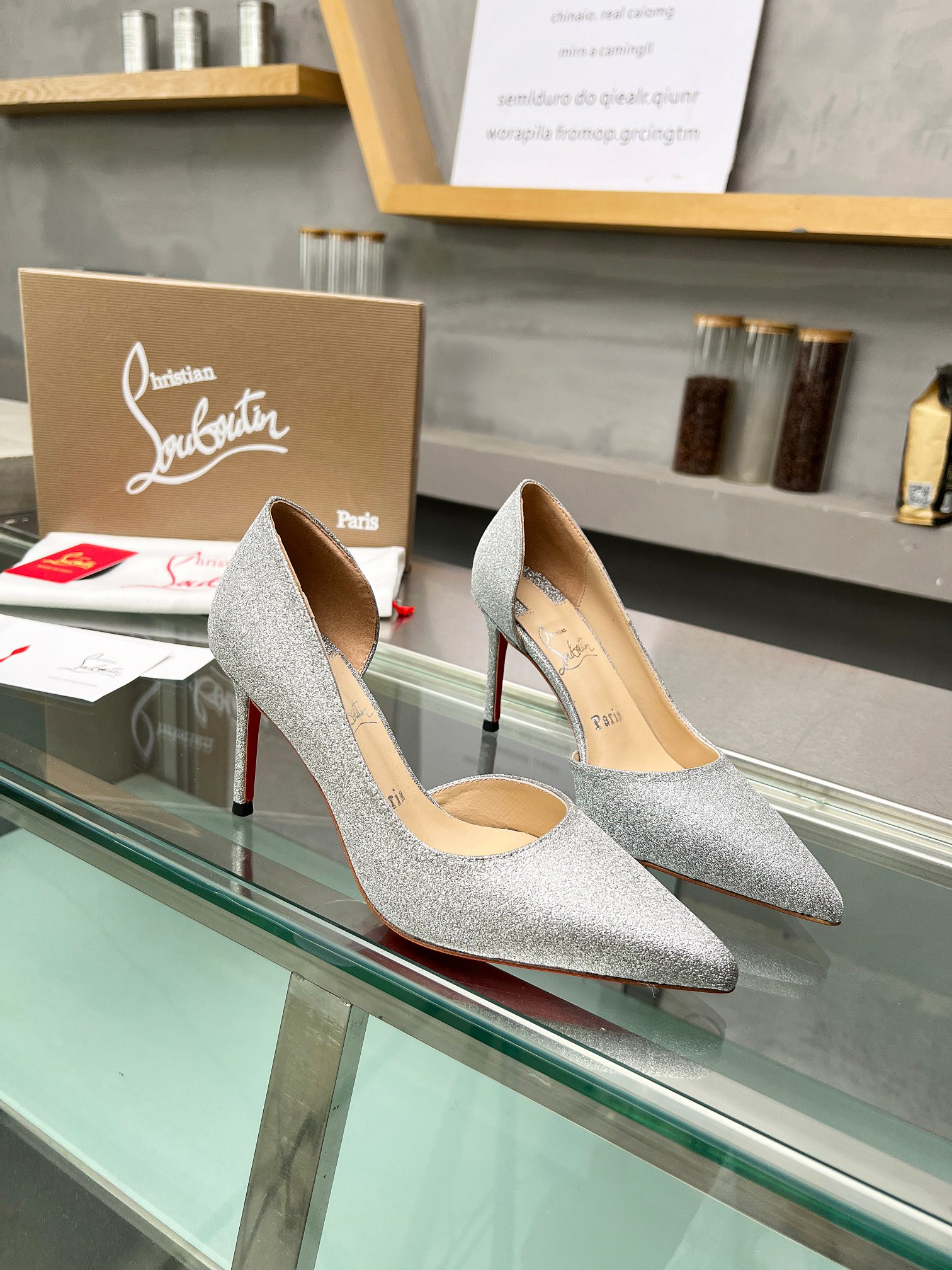 ua chr1st1an louboutin cl red-botT0m shoes