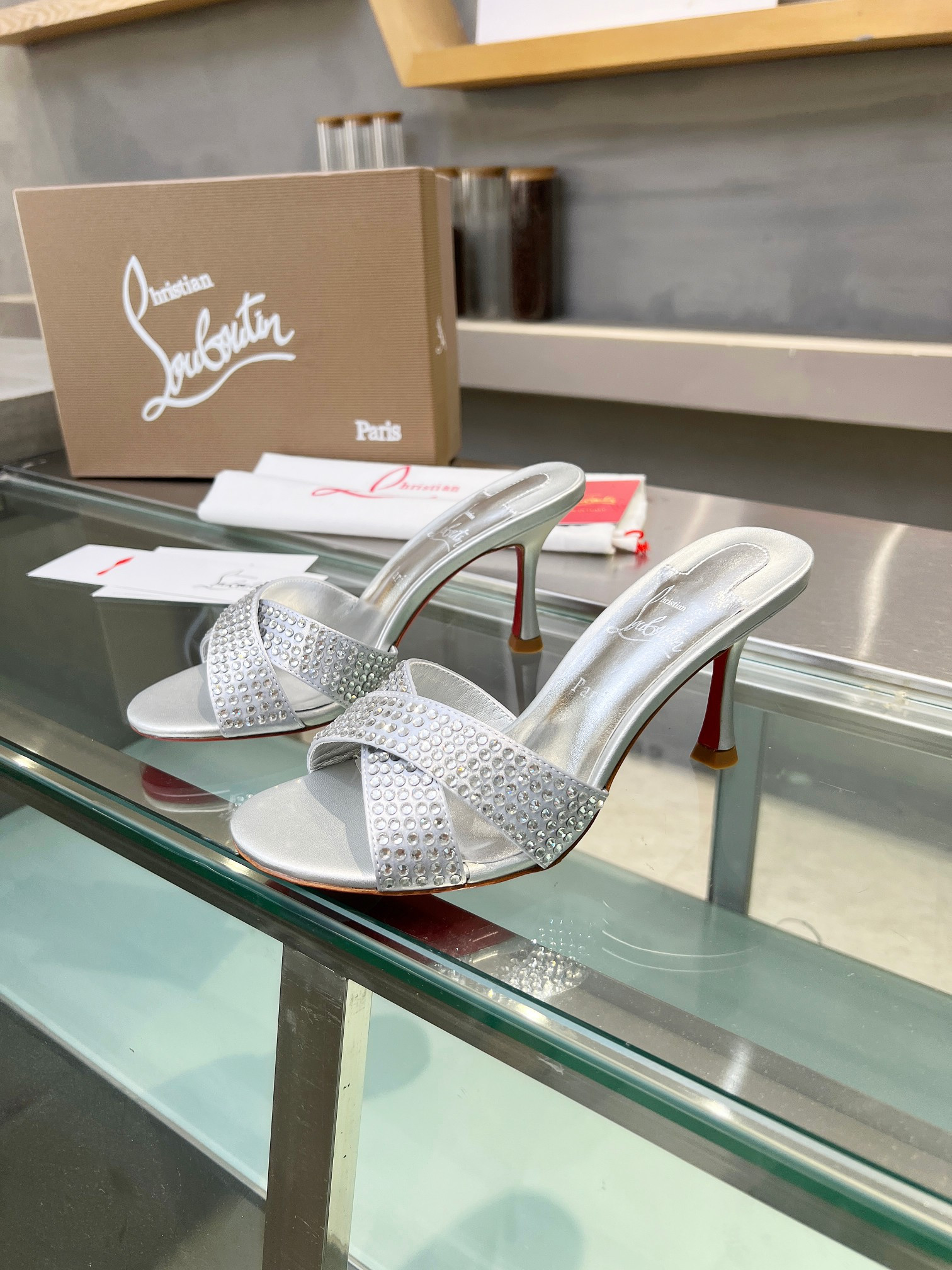 ua chr1st1an louboutin cl red-botT0m shoes