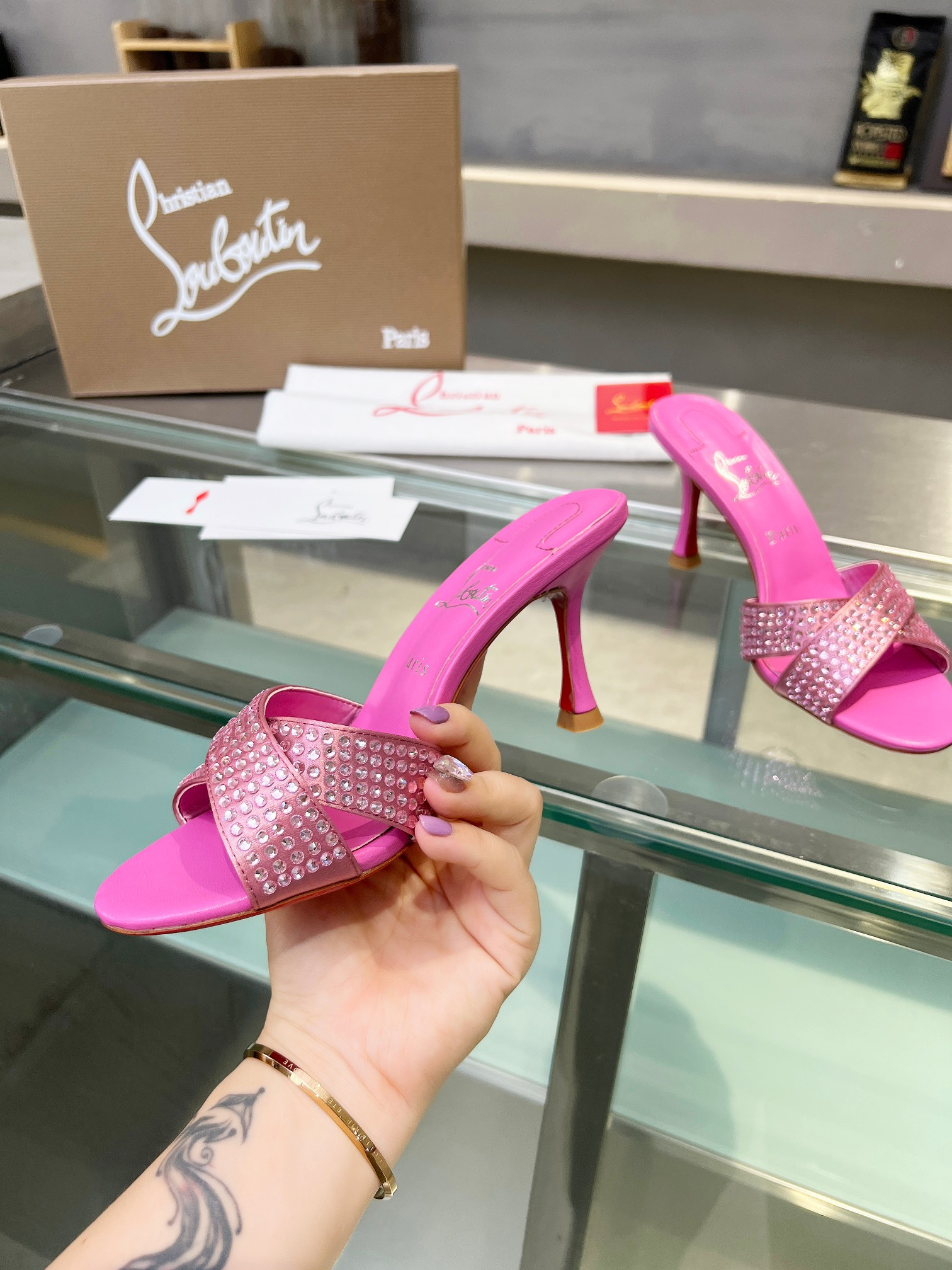ua chr1st1an louboutin cl red-botT0m shoes