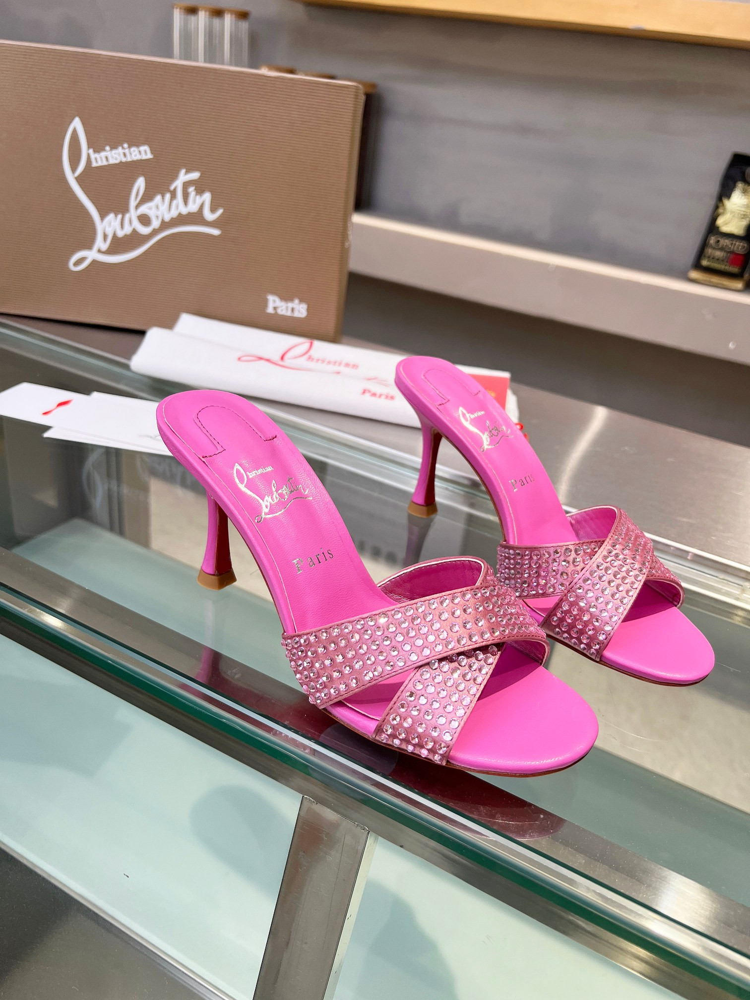 ua chr1st1an louboutin cl red-botT0m shoes