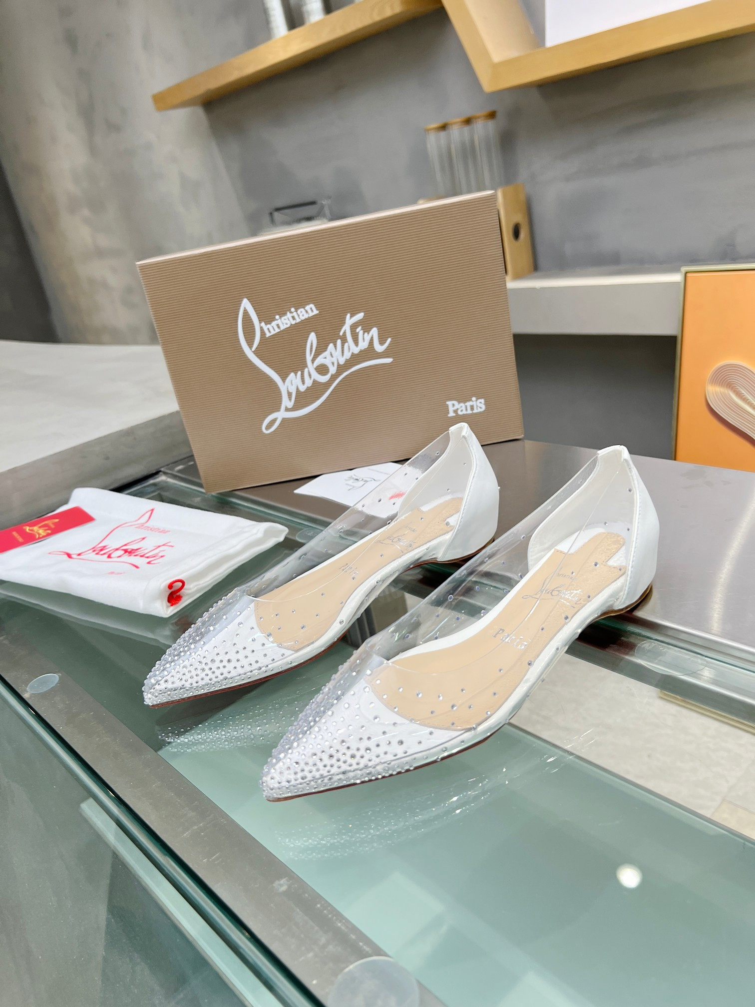 ua chr1st1an louboutin cl red-botT0m shoes