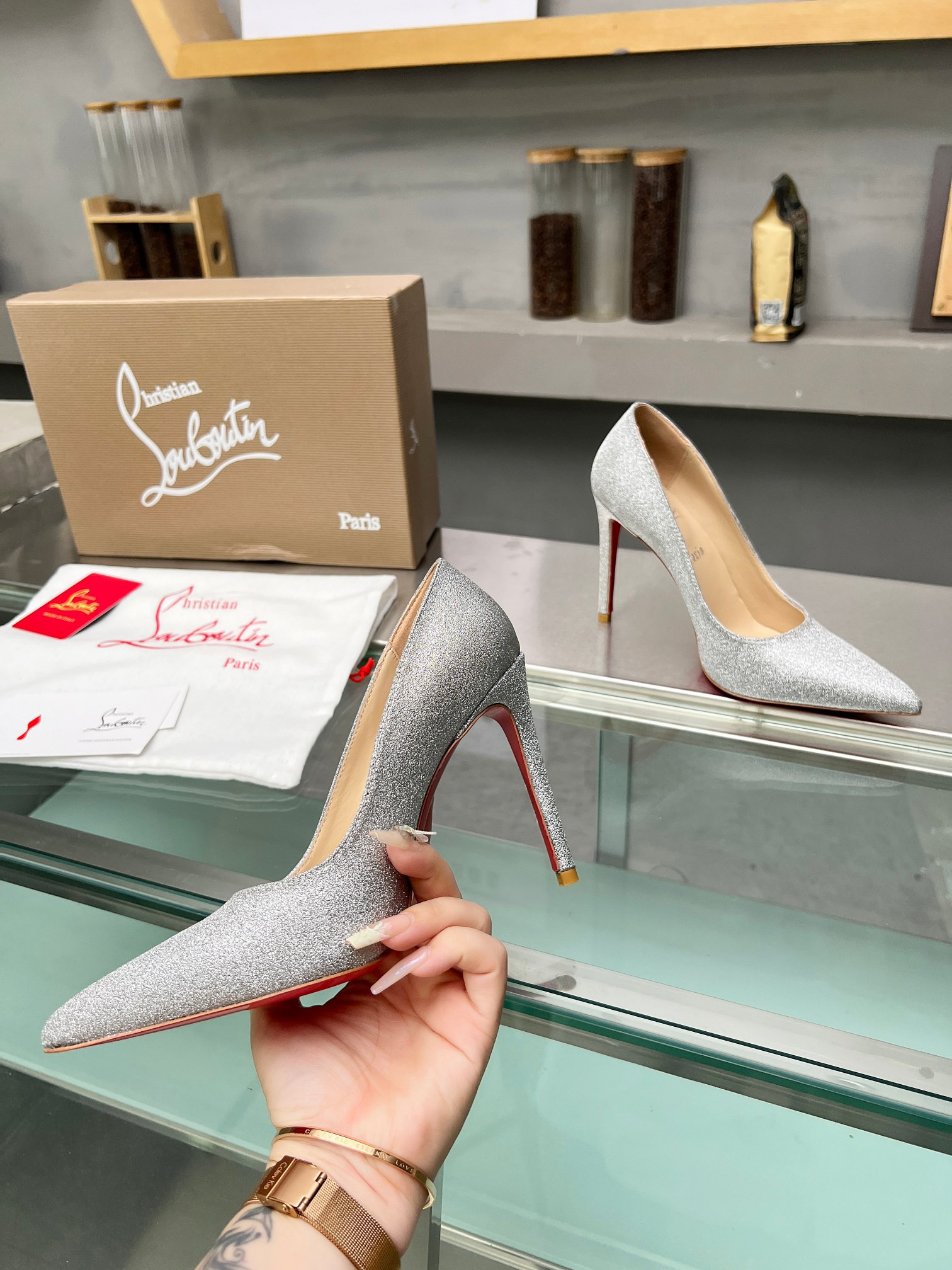 ua chr1st1an louboutin cl red-botT0m shoes