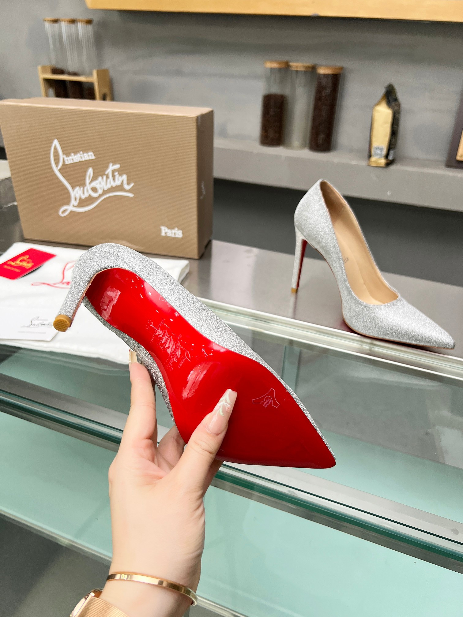 ua chr1st1an louboutin cl red-botT0m shoes