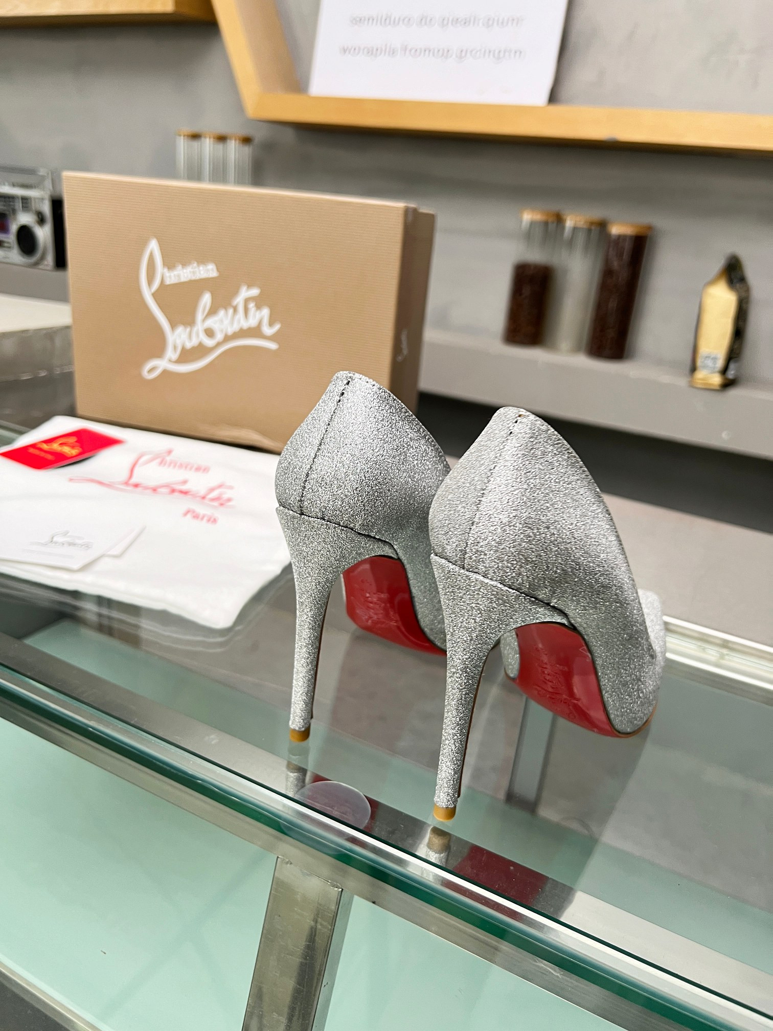 ua chr1st1an louboutin cl red-botT0m shoes