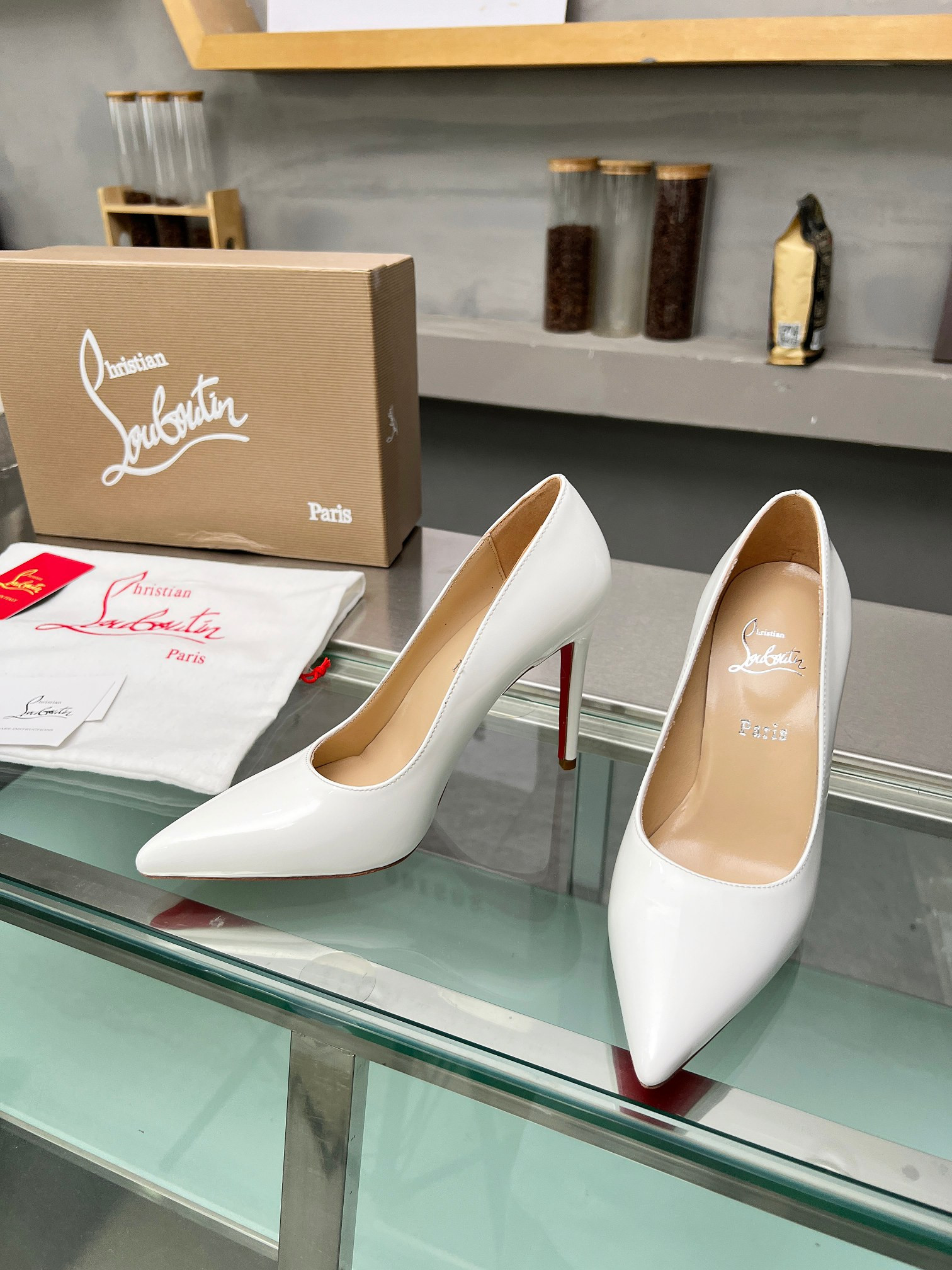 ua chr1st1an louboutin cl red-botT0m shoes