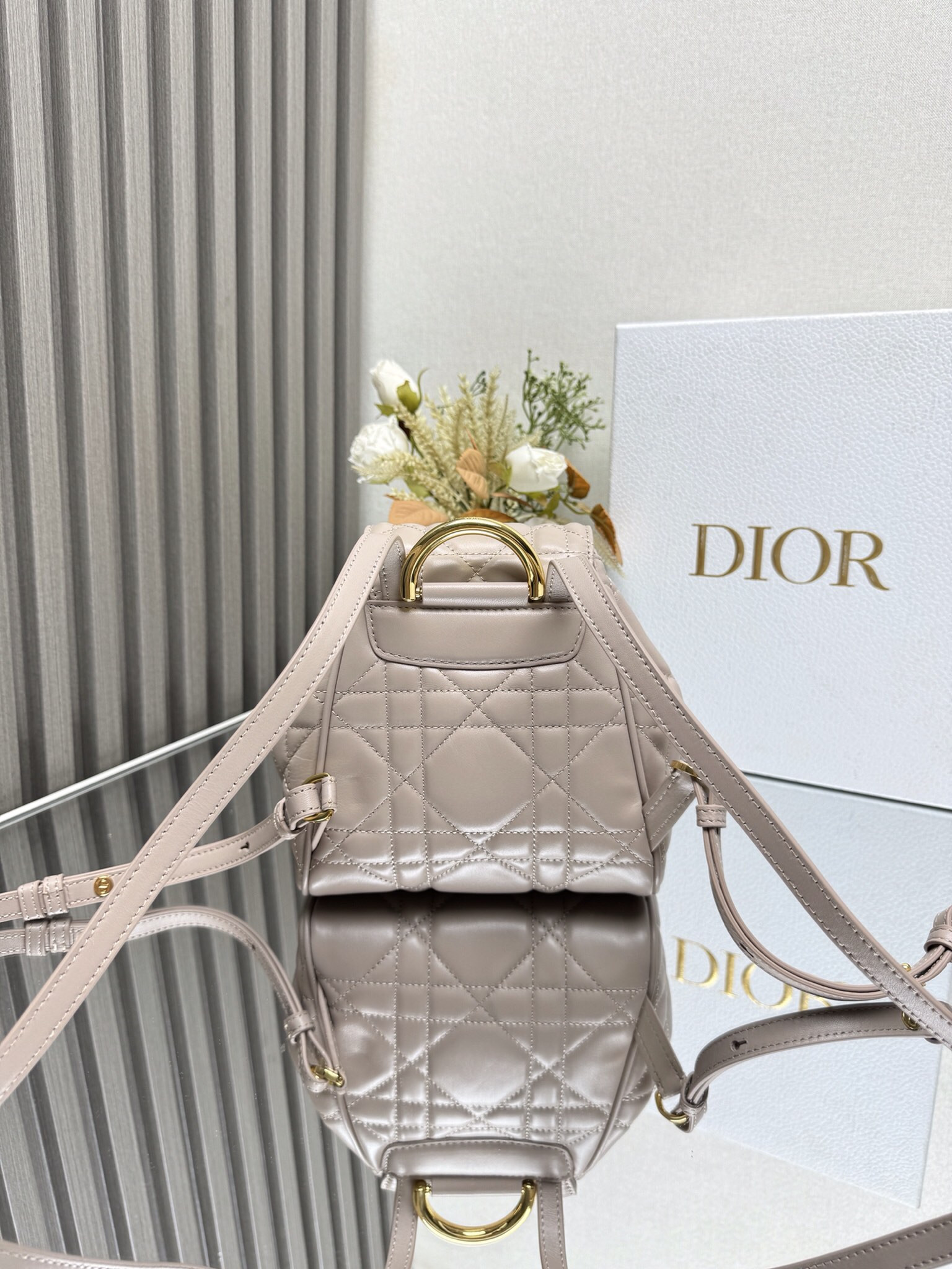 D10r Caro Backpack Small 19.5 x 18.5 x 8.5 cm