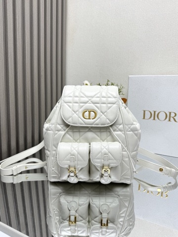 D10r Caro Backpack Medium 23 x 26.7 x 12.5 cm