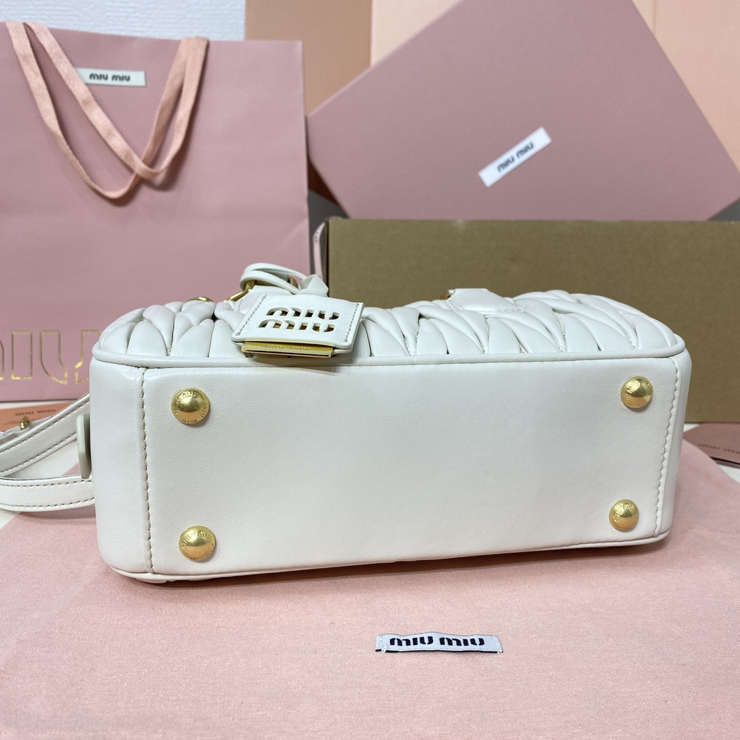M1v M1v arcadie matelassé nappa leather bag 22x10.5x7.5cm