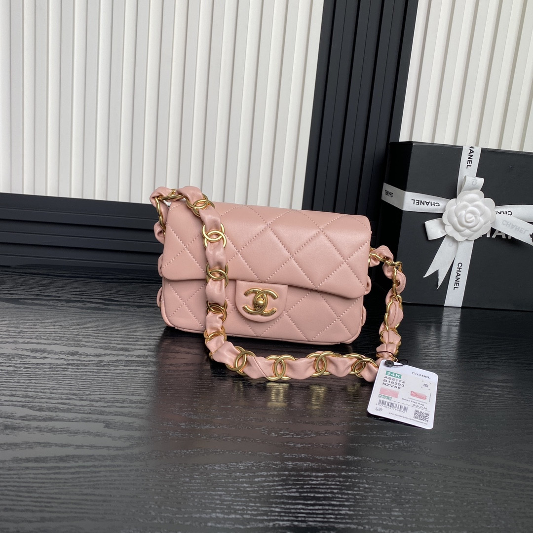 Ch**el FALL-WINTER 2024-25 SMALL FLAP BAG 13x21x7cm