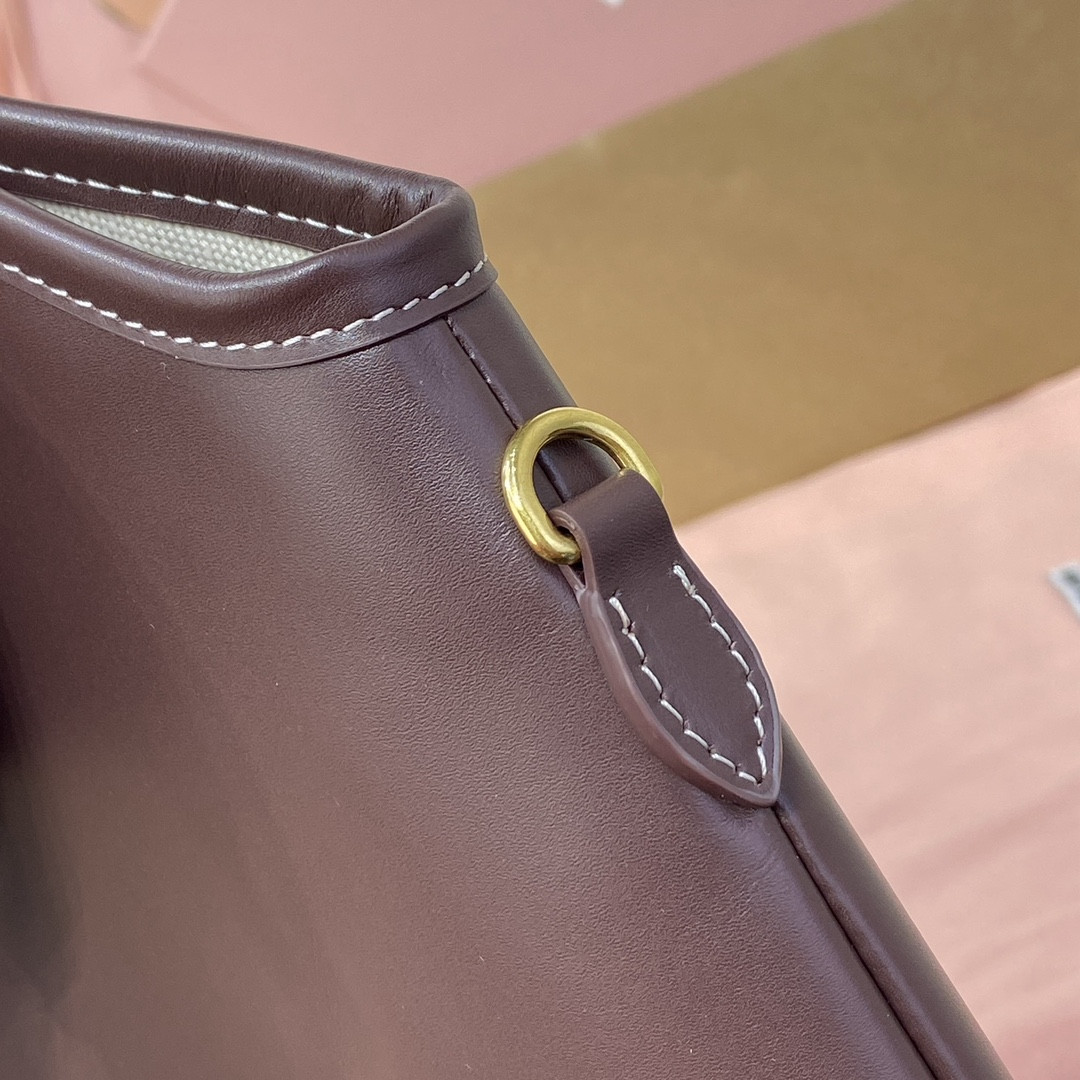 M1v M1v ivy leather bag 40x35cm