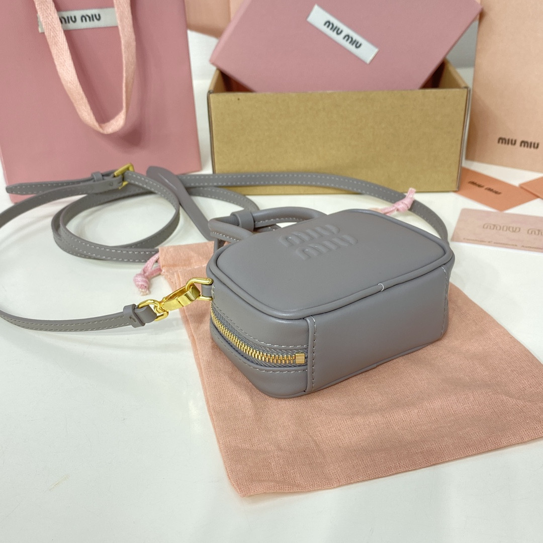 M1v M1v leather micro bag 7x11x4cm