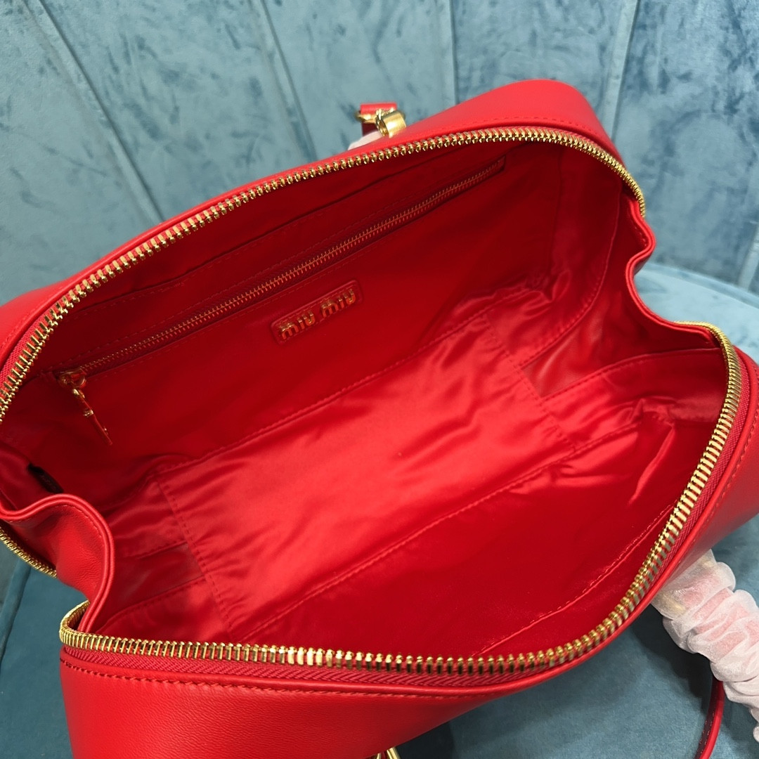 M1v M1v arcadie matelassé nappa leather bag 12x27x9cm