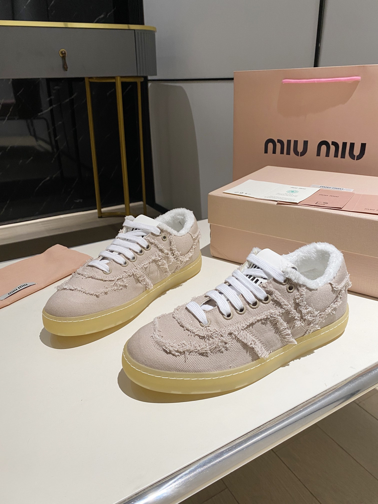 ua M1v M1v sneakers