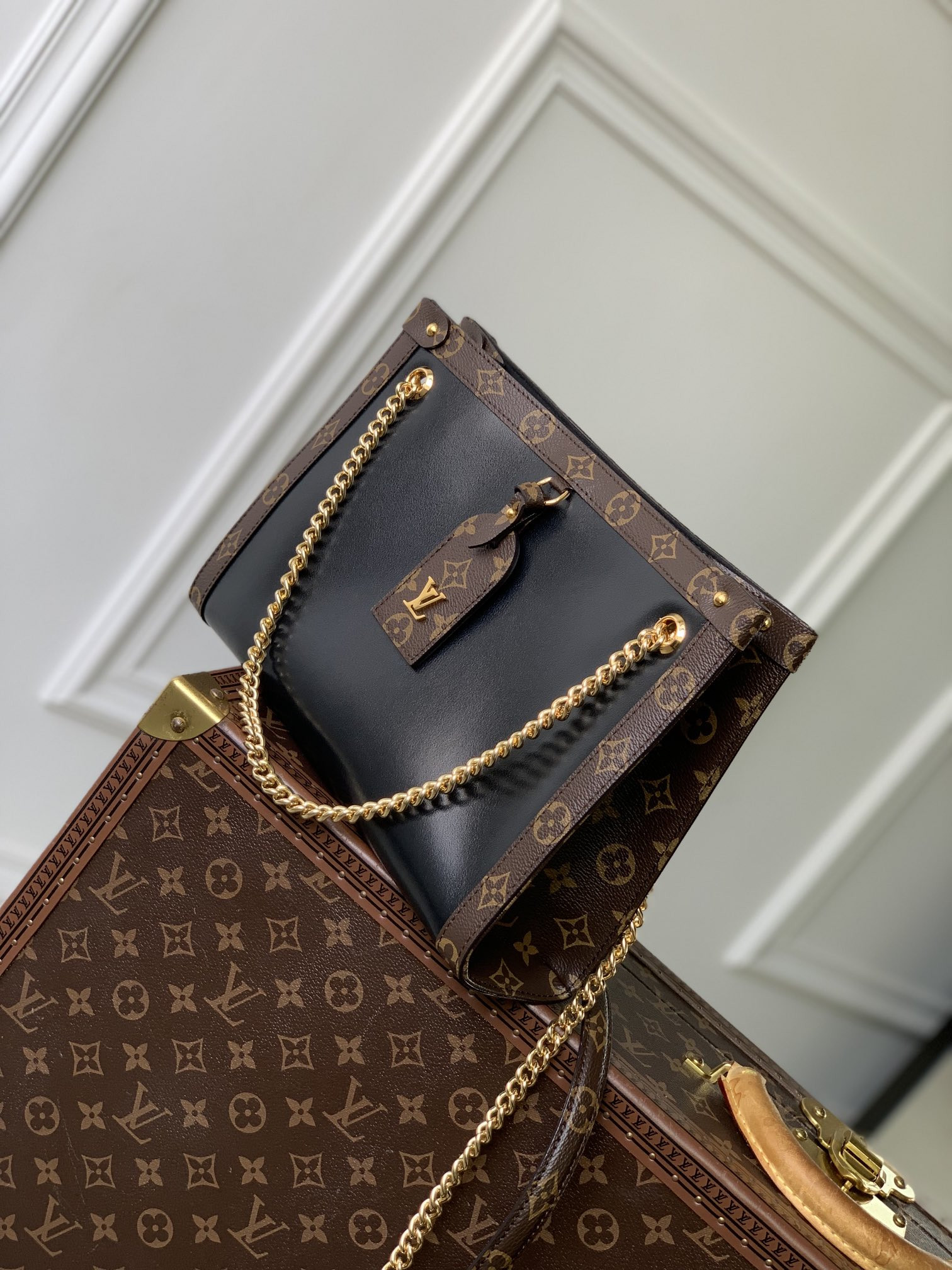 LV Nova PM M13140 31x20x9cm