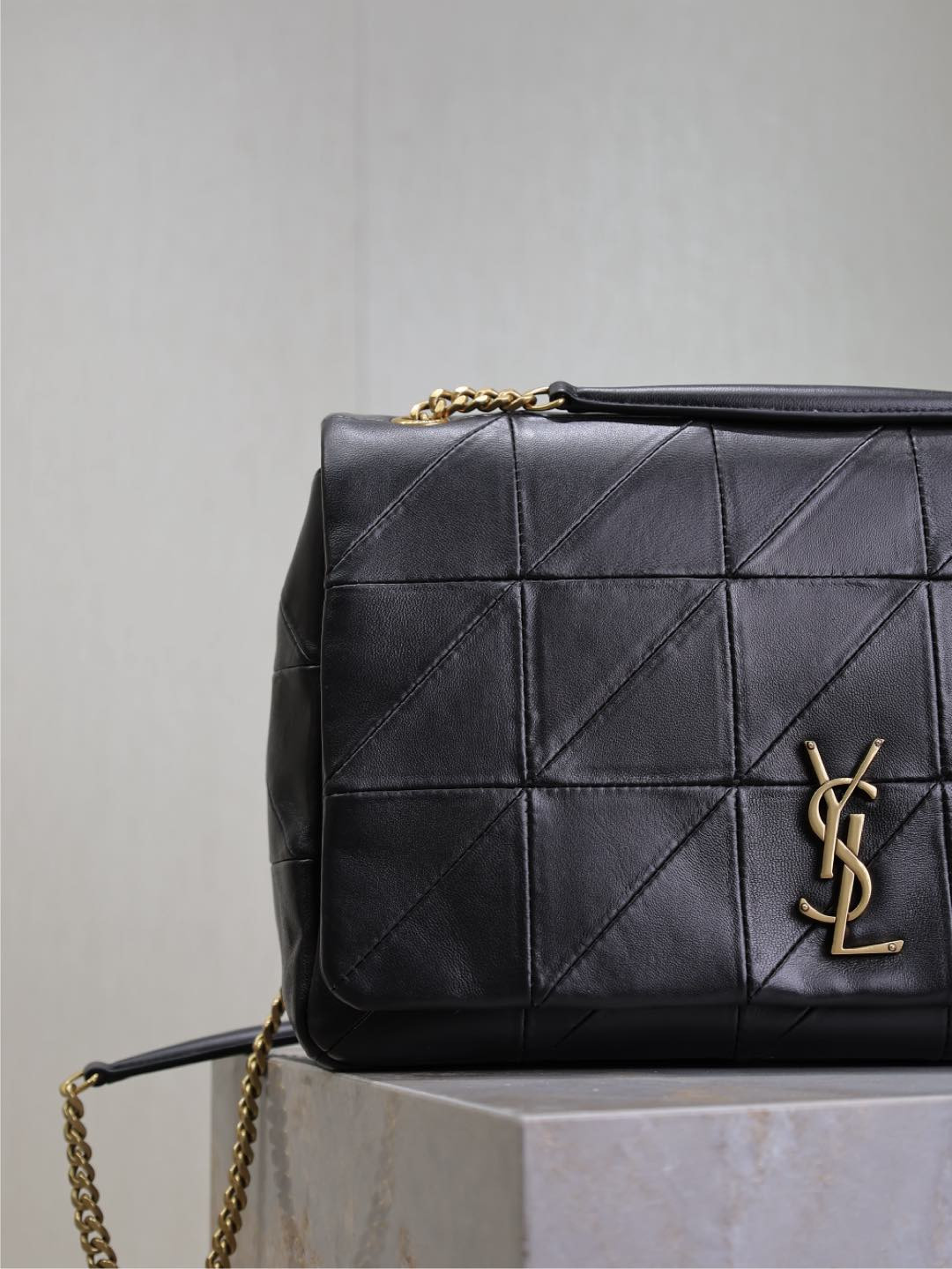 Y51 Jamie Large 33×22×7.5cm