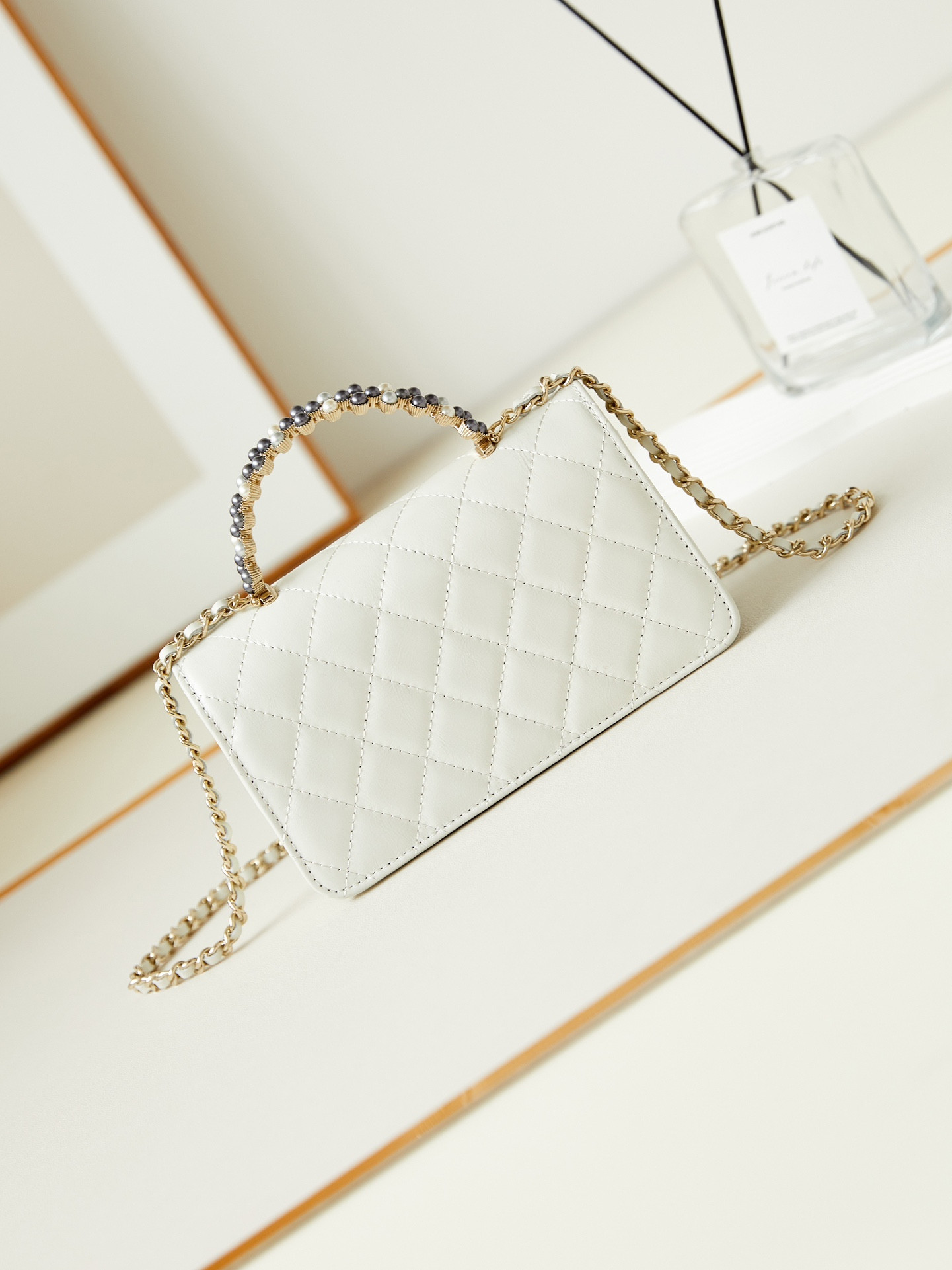 Ch**el 24P woc CLASSIC WALLET ON CHAIN 11x18.5x6cm