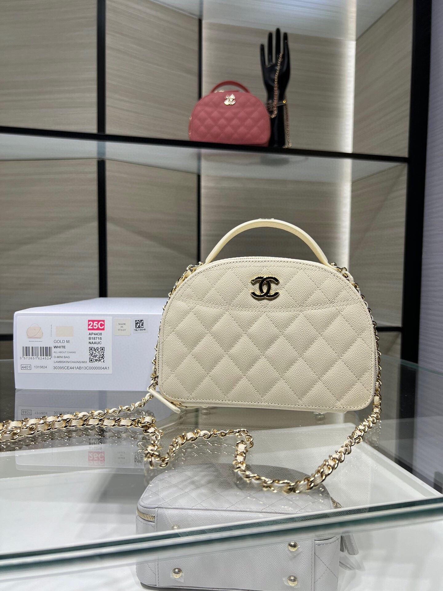 Ch**el 25C Chain shell bag 18X16X6cm