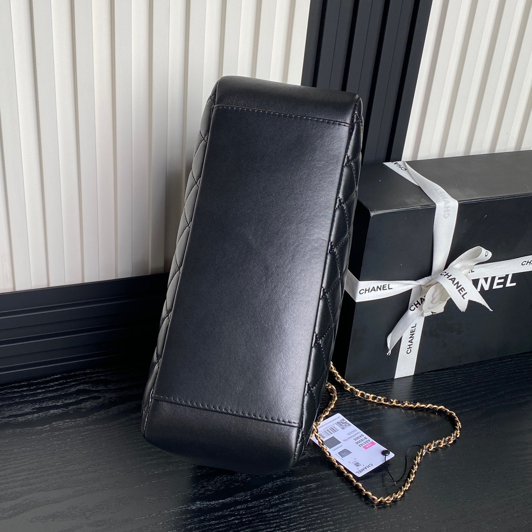 Ch**el Shopping Bag Lambskin 24×32×12cm