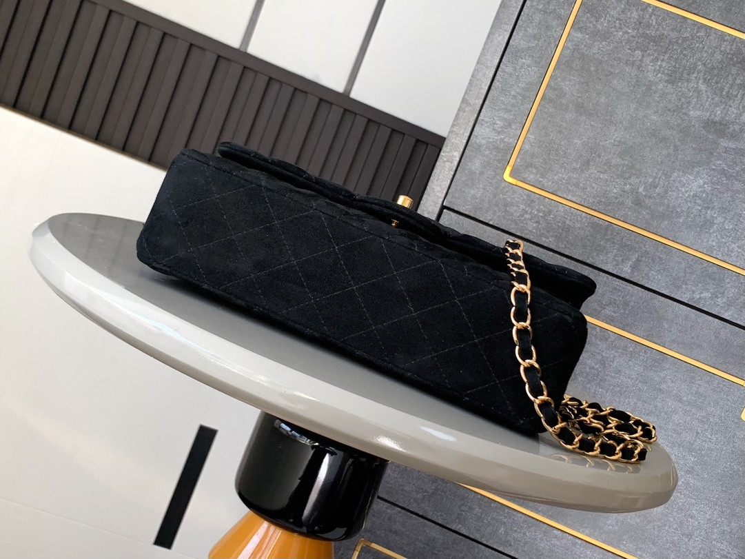 Ch**el CLASSIC 11.12 HANDBAG 25 15.5×25.5×6.5cm