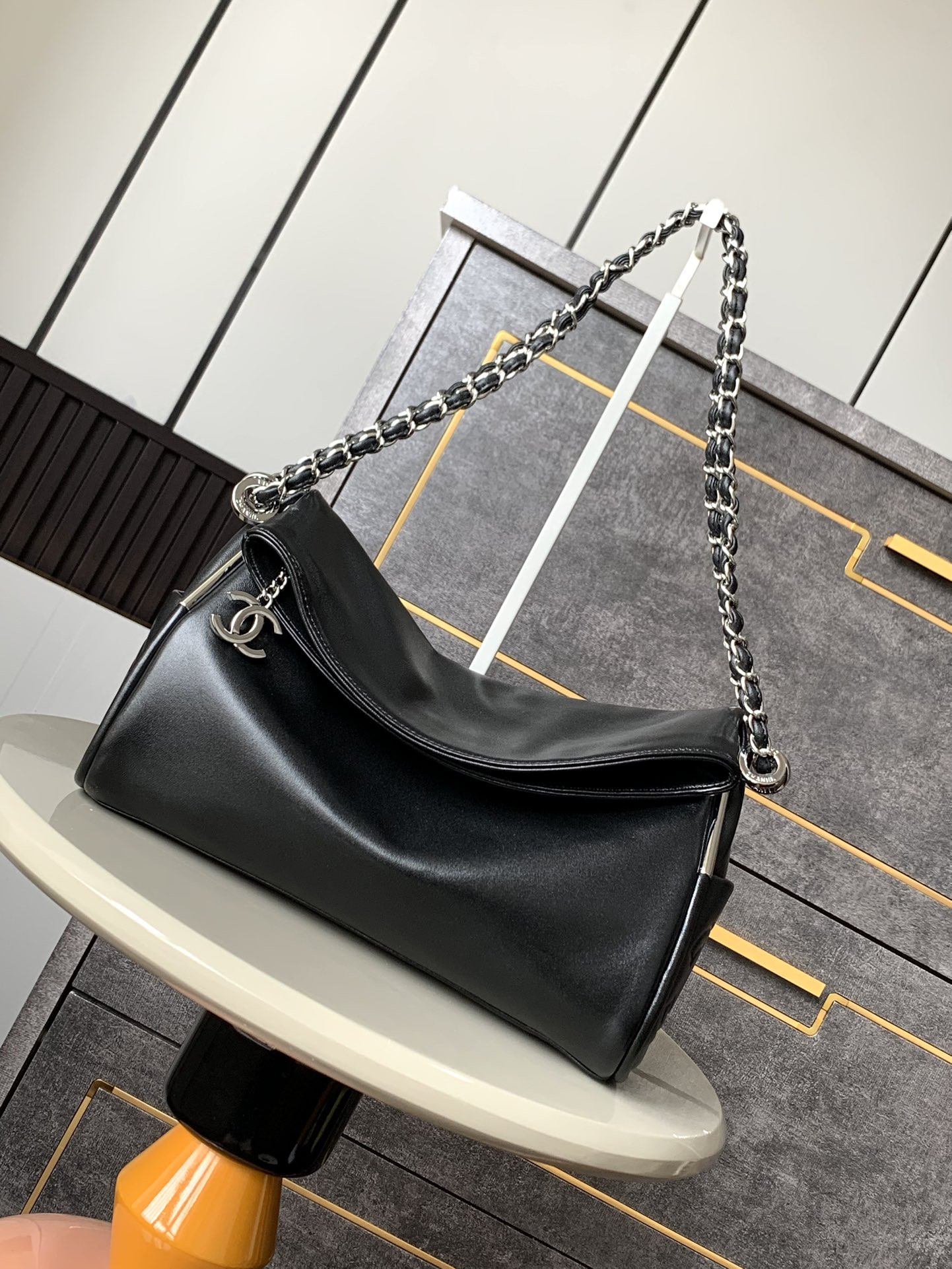 Ch**el OHANEL hobo bag 30x20x12cm