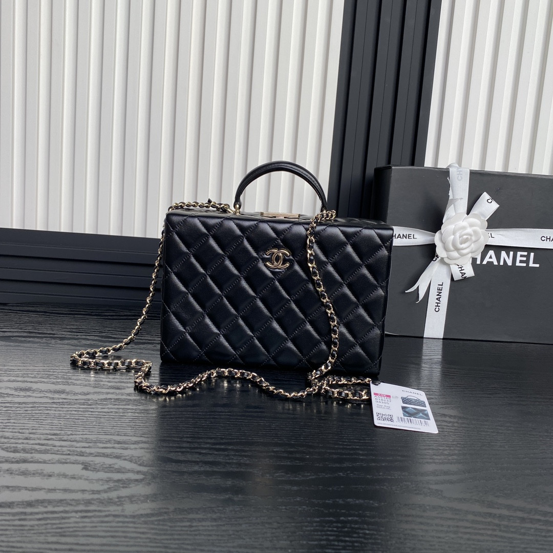 Ch**el Box bag 15x22x7.5cm
