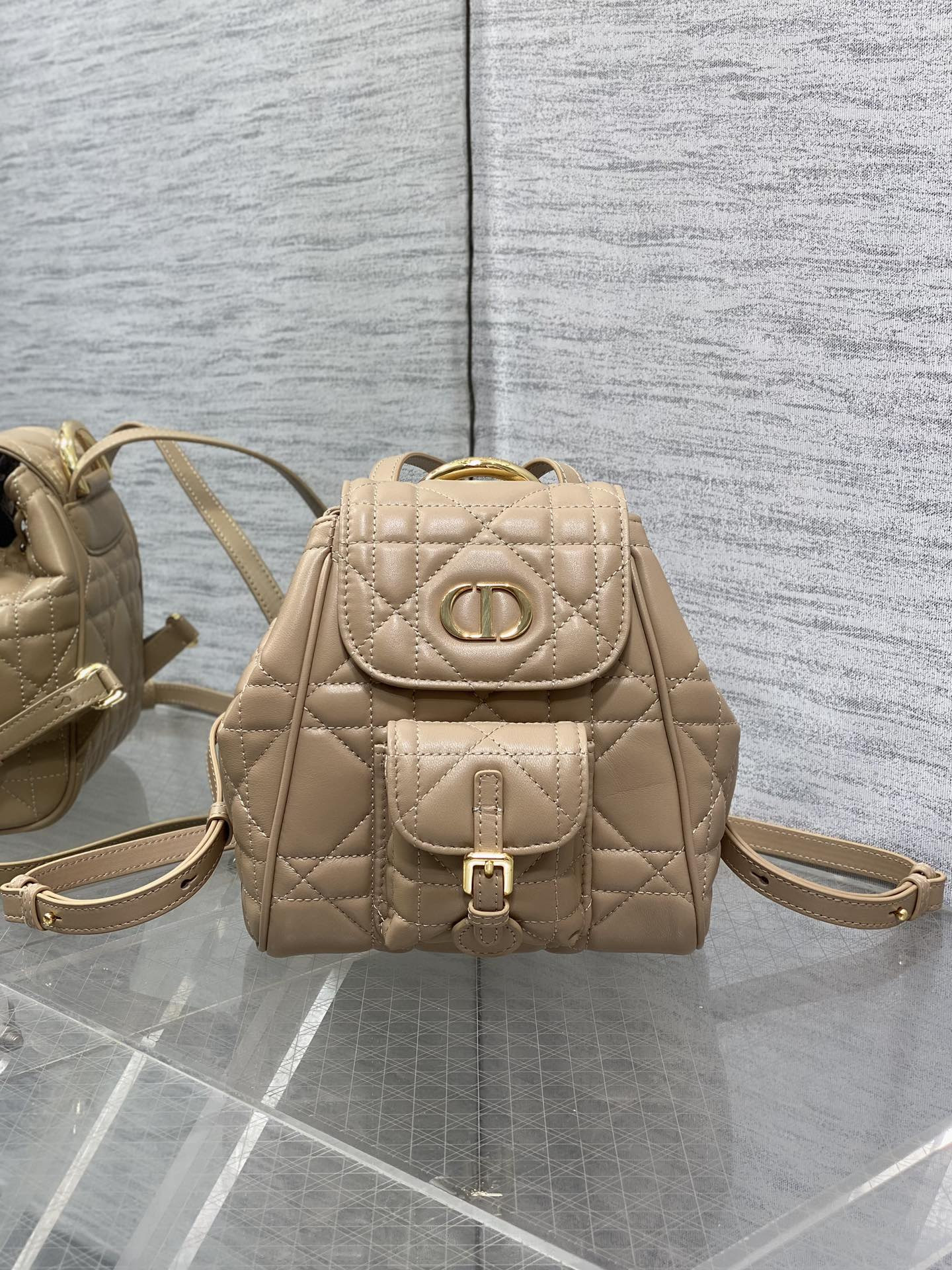 D10r CARO Backpack 20x8x18cm