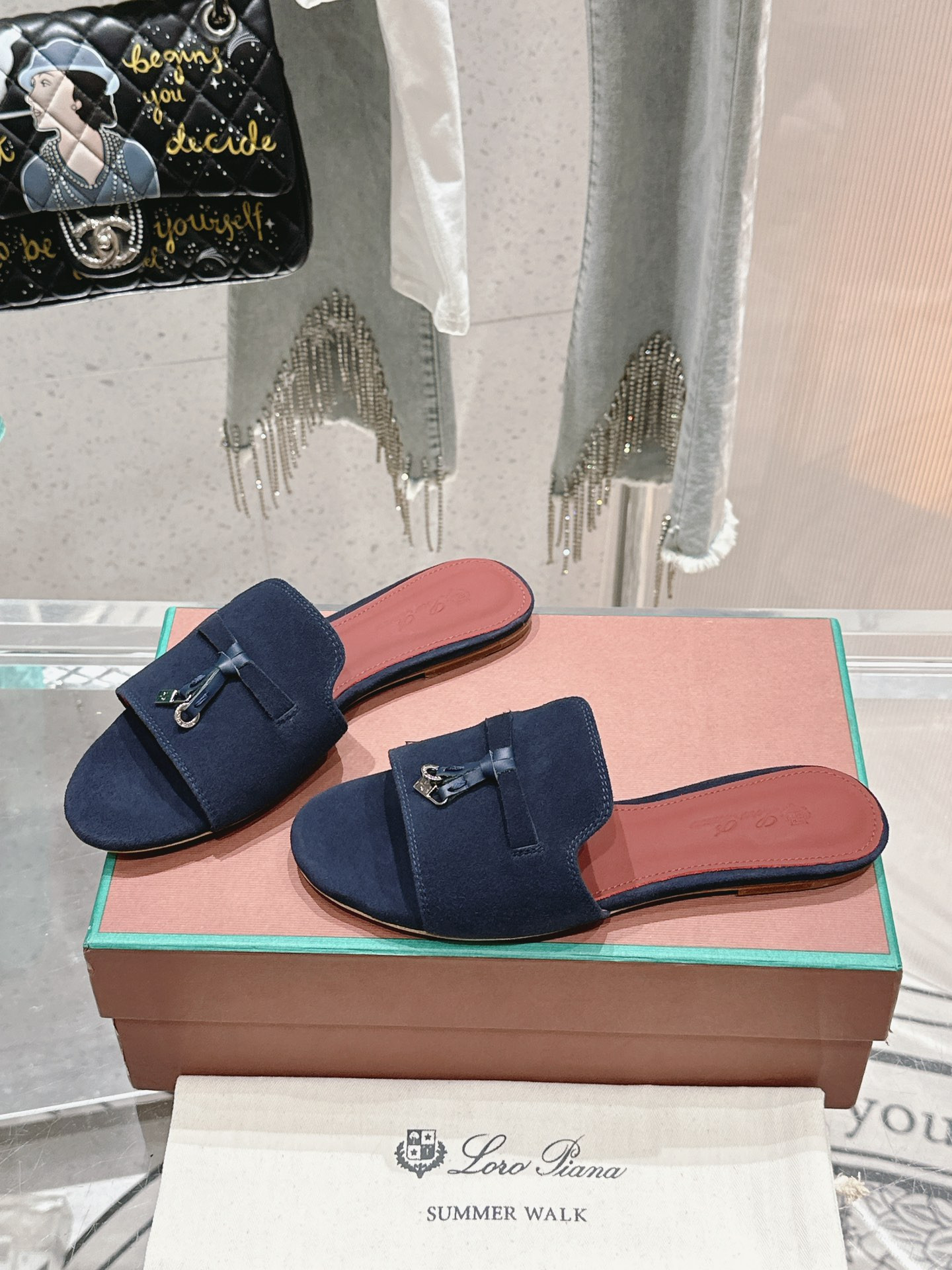 UA L0r0 P1ana Summer Charms Sandal
