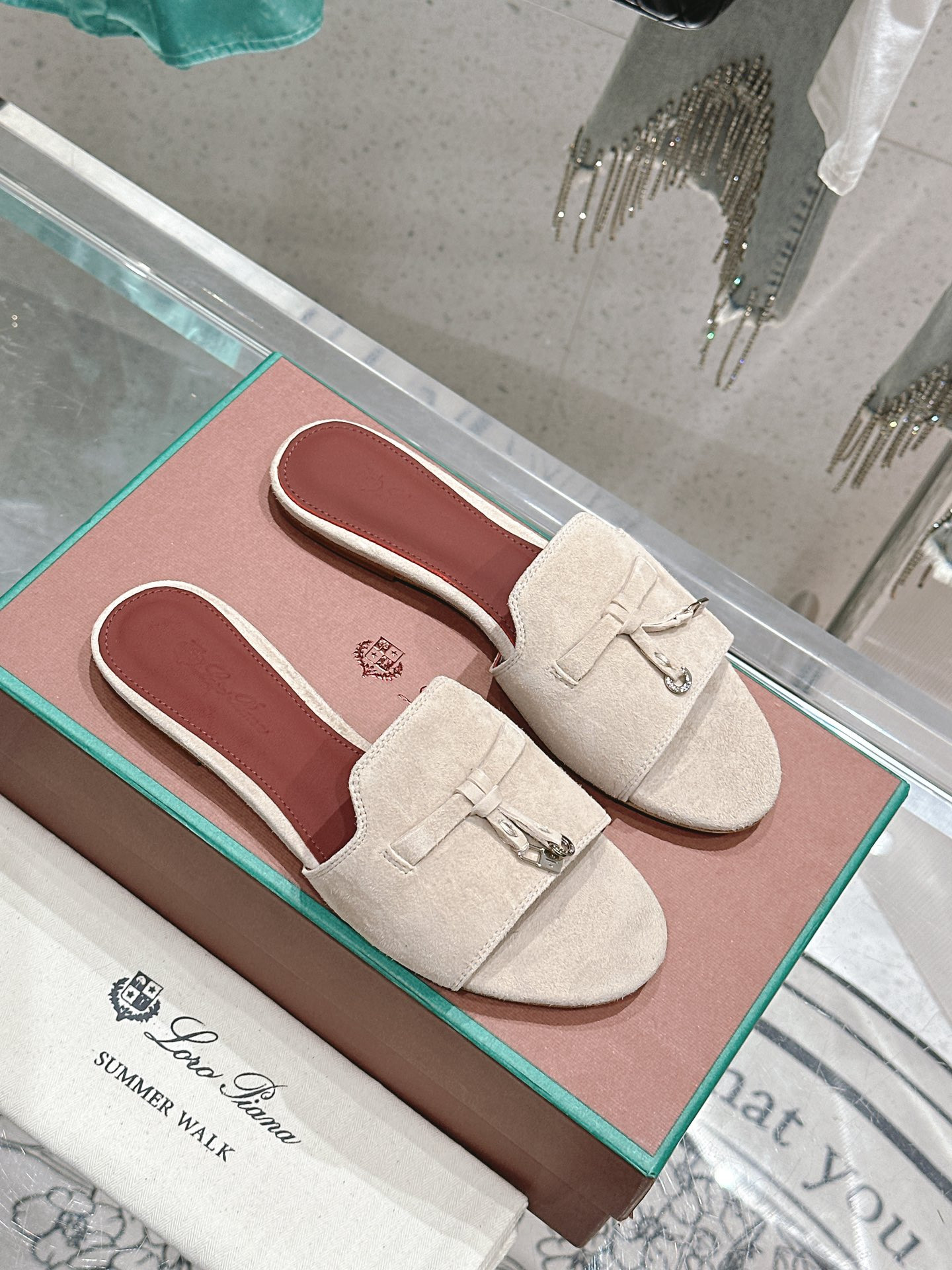 UA L0r0 P1ana Summer Charms Sandal