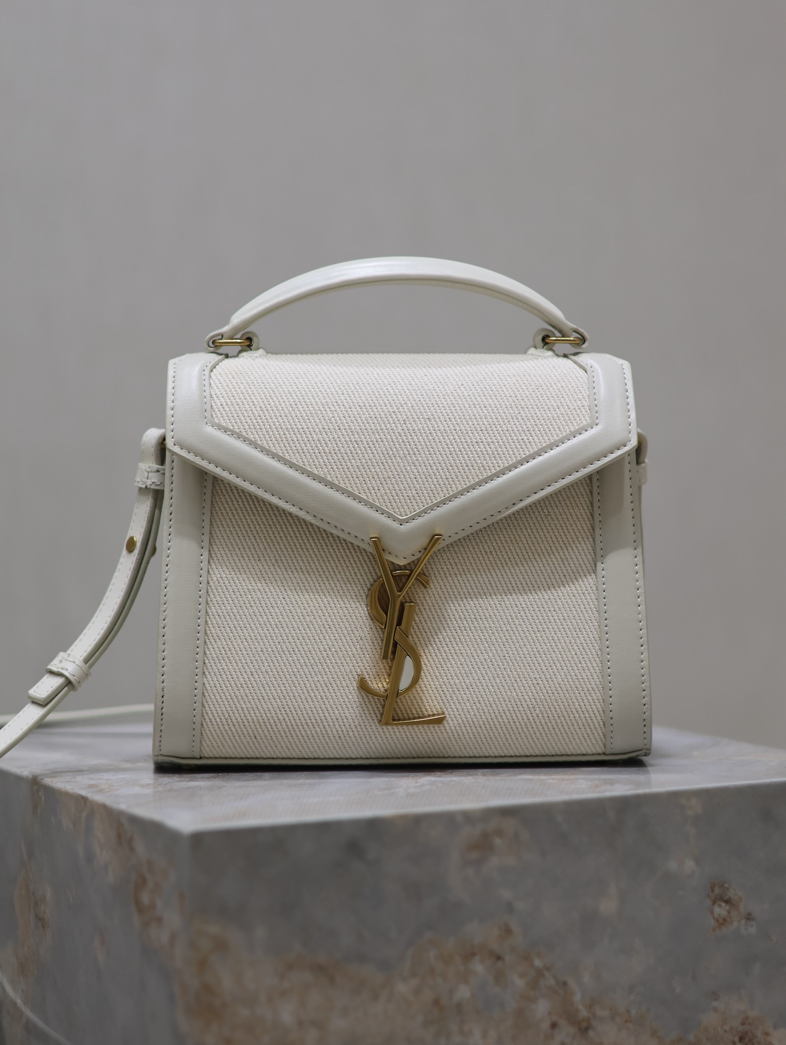 Y51 cassandra mini top handle bag 20x16x7.5cm