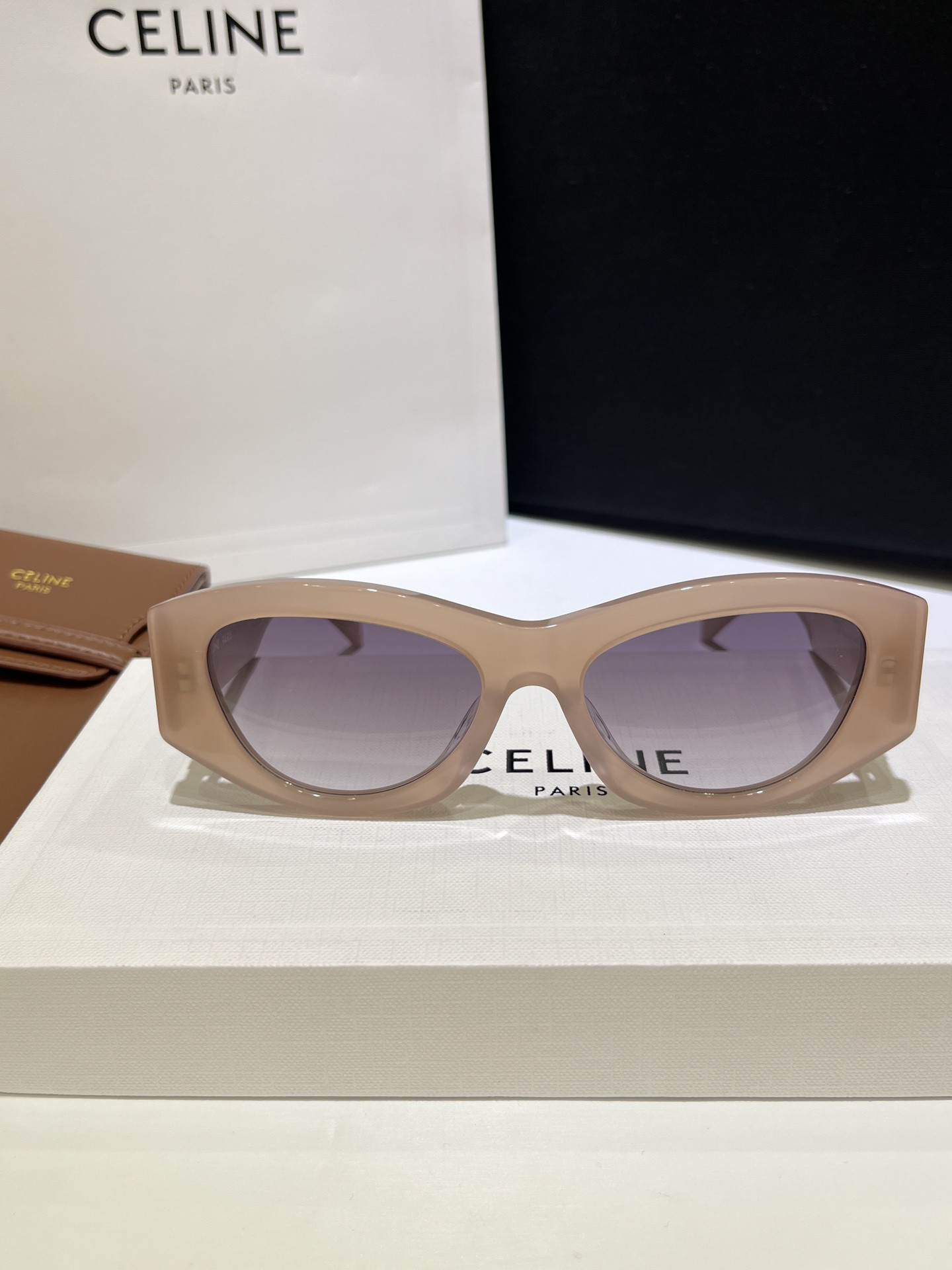 Ce1i*e Glasses CL40308U