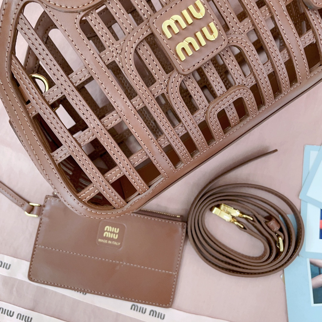 M1v M1v leather basket 12.5x24x9cm